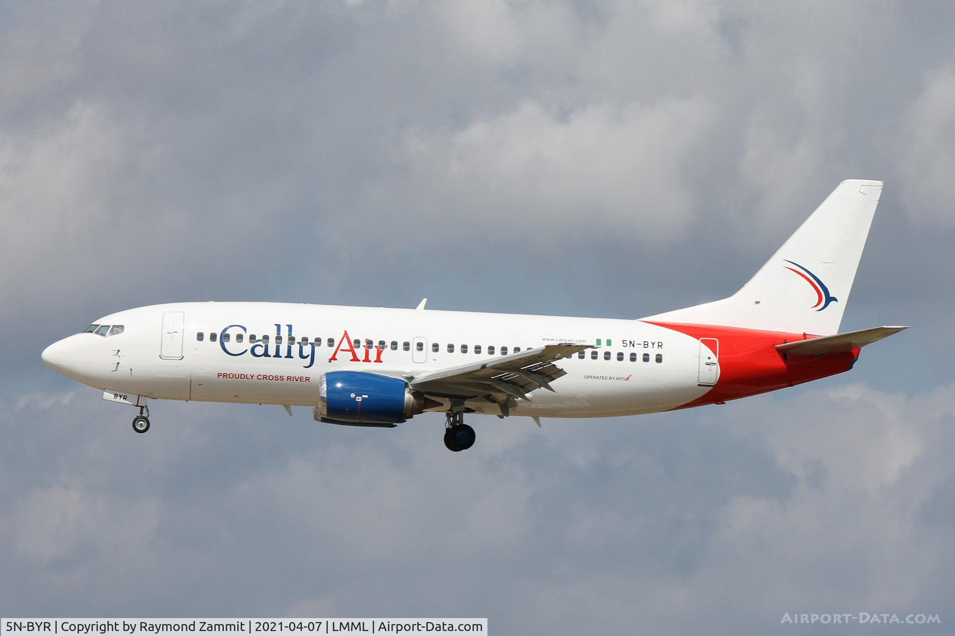 5N-BYR, Boeing 737-300 C/N 29266, B737-300 5N-BYR Cally Air