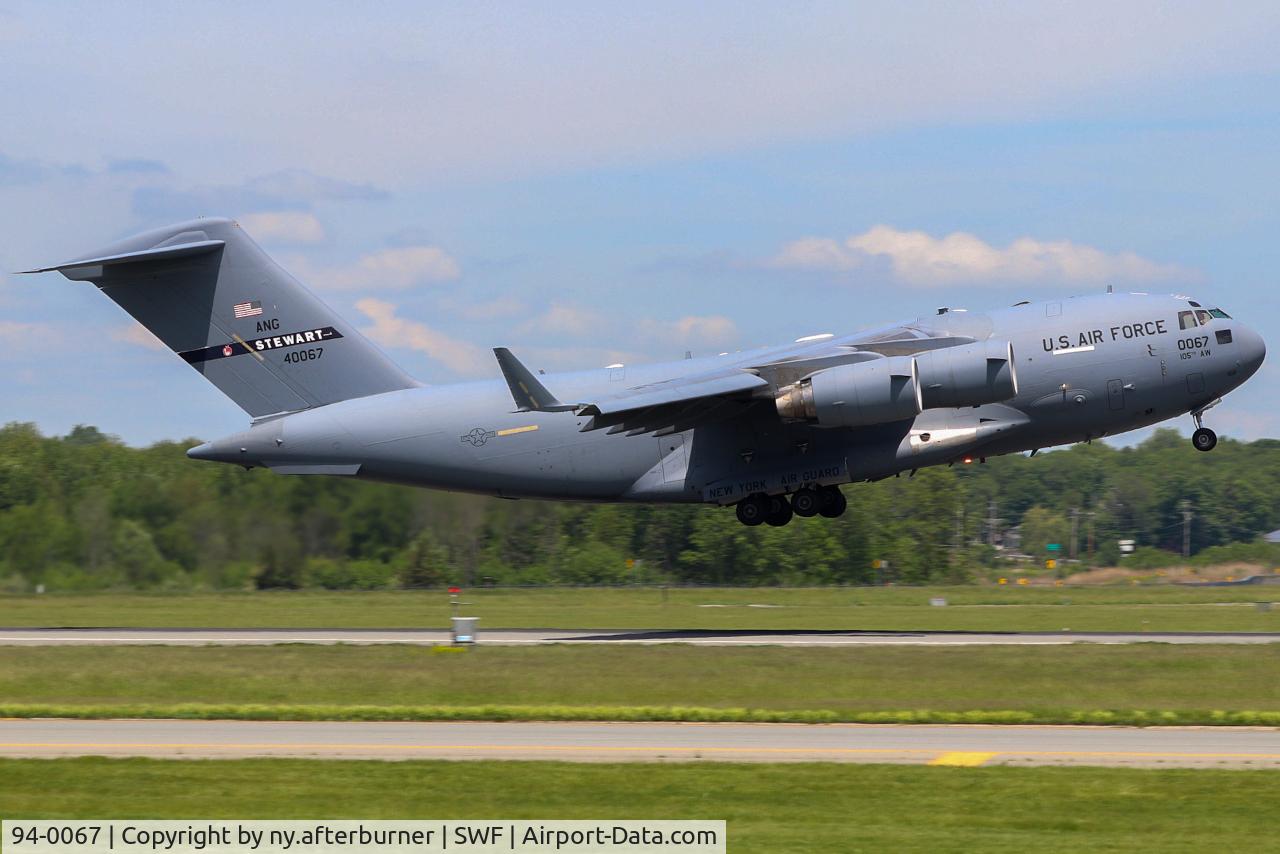 94-0067, 1994 McDonnell Douglas C-17A Globemaster III C/N 50027/F-26, POLO98 in the pattern at Stewart ANGB