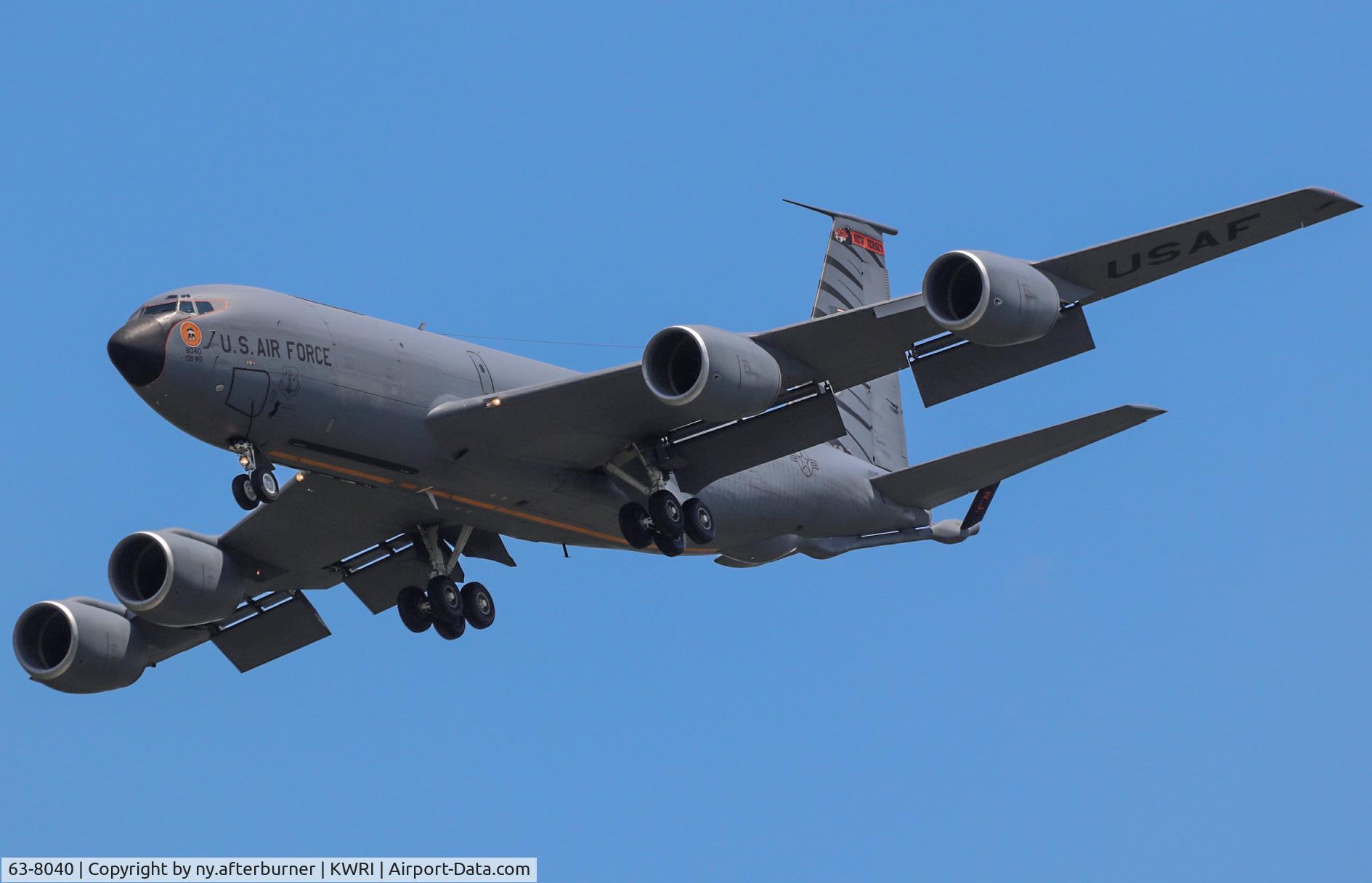 63-8040, 1963 Boeing KC-135R Stratotanker C/N 18657, TOPCAT04 working the pattern at McGuire AFB