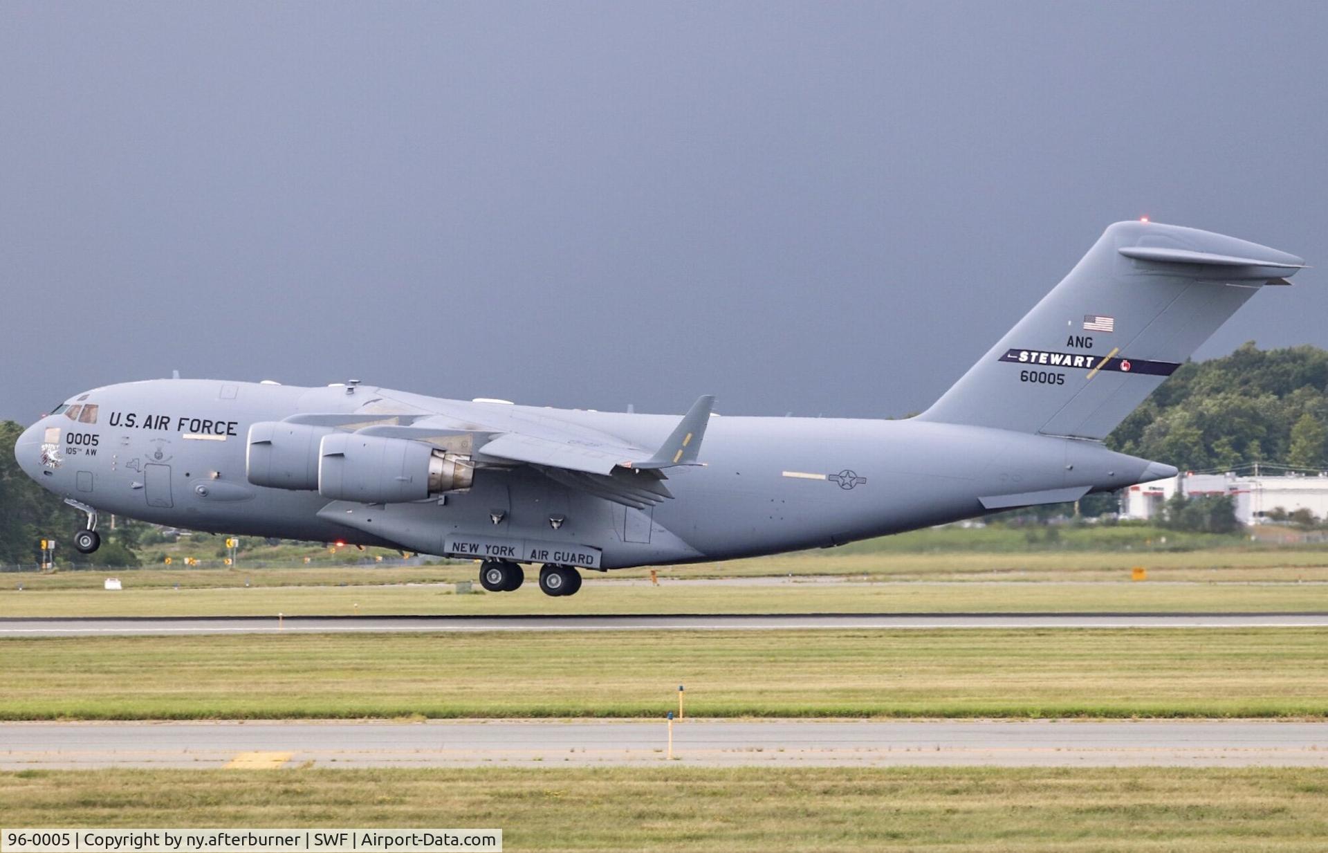 96-0005, 1996 McDonnell Douglas C-17A Globemaster III C/N P-37, RCH942 touching down at Stewart ANGB