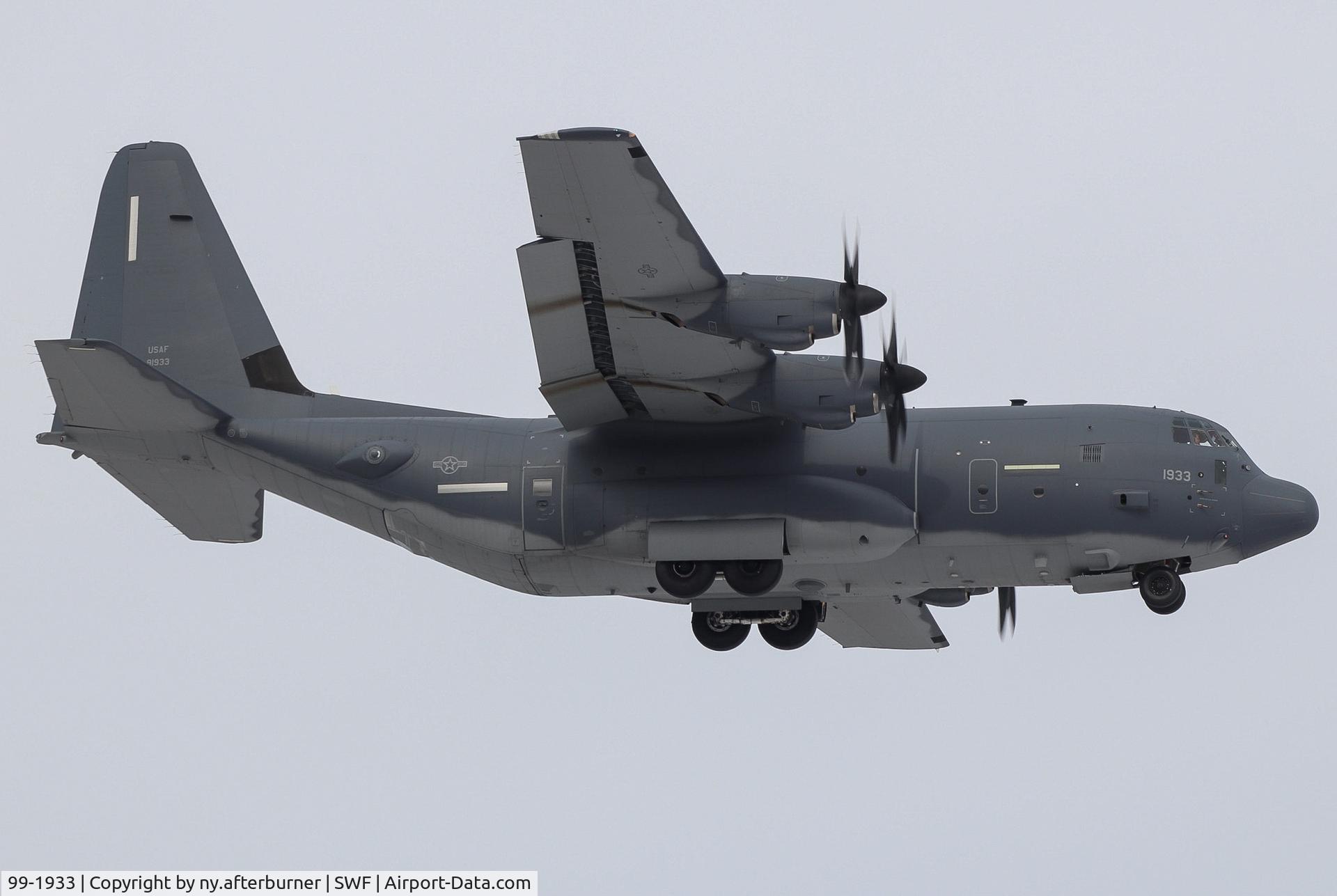 99-1933, 1999 Lockheed Martin EC-130J Commando Solo III C/N 382-5502, BATON53 on final at Stewart ANGB