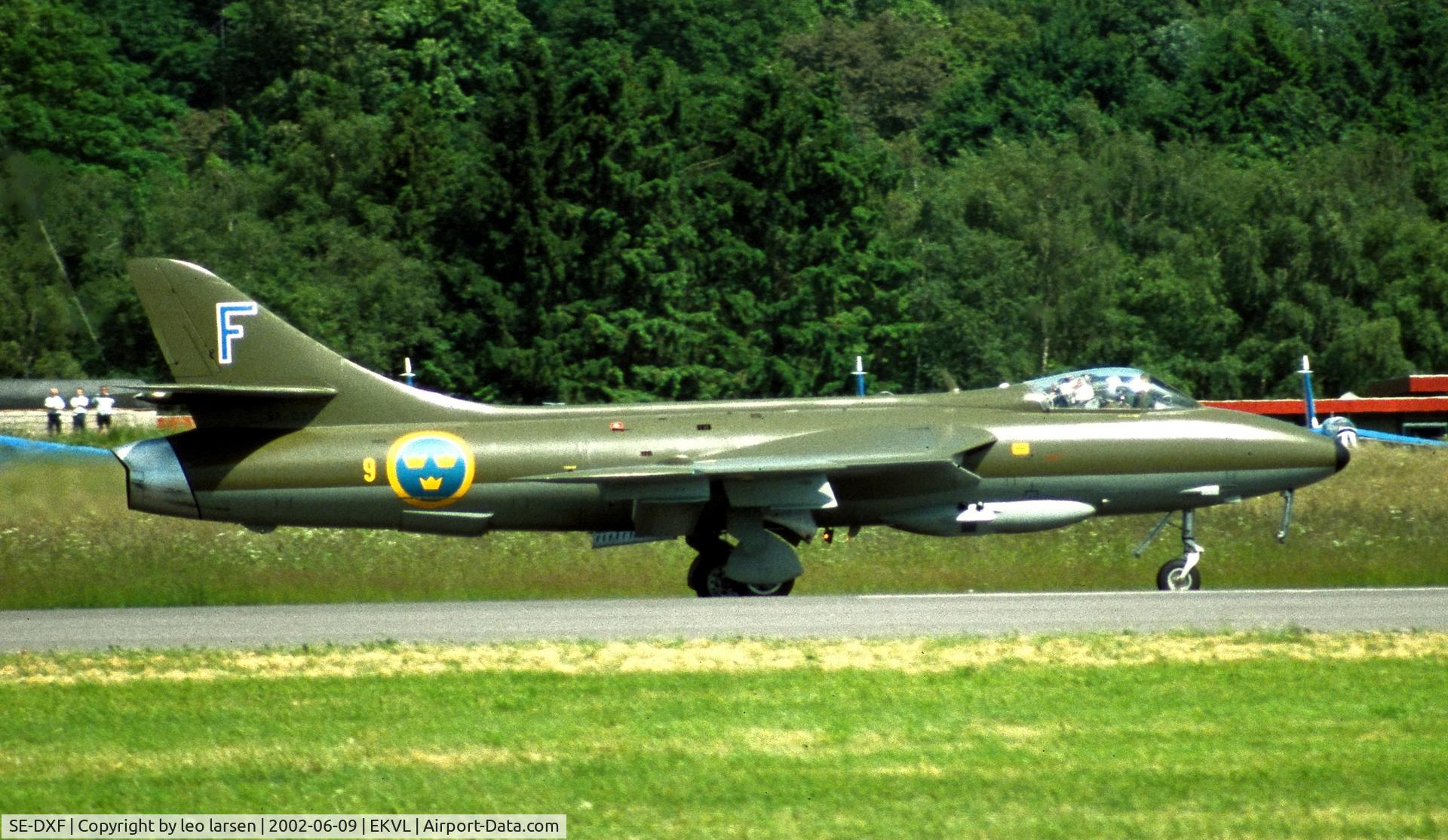 SE-DXF, 1959 Hawker Hunter F.MK.58 C/N 41H-697454, Værløse Air Base 9.6.2002,To C-GIVX,N322AX