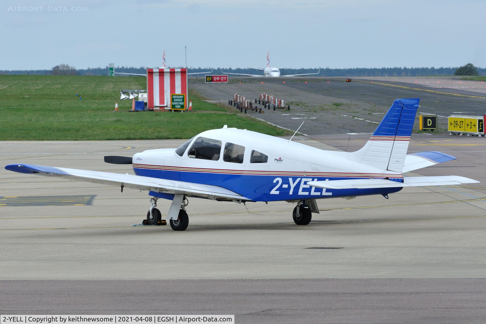2-YELL, 2005 Piper PA-28R-201 Cherokee Arrow III C/N 2844118, Parked at Norwich.