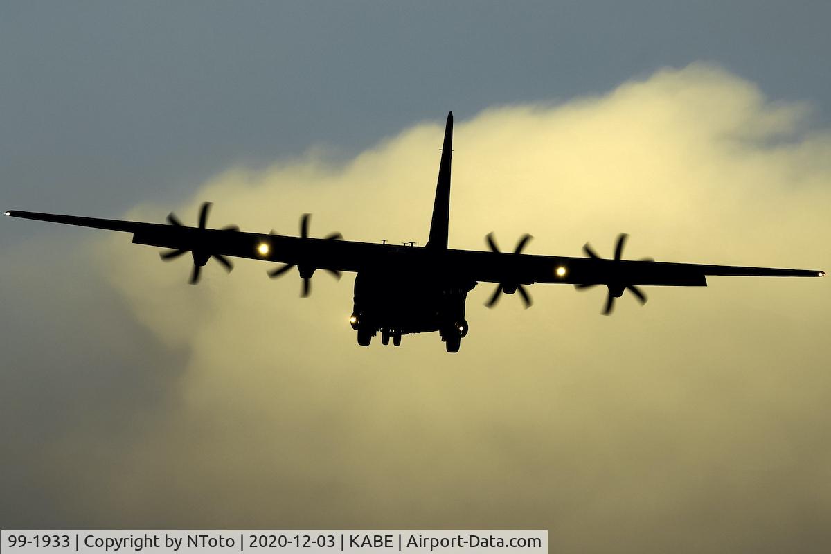 99-1933, 1999 Lockheed Martin EC-130J Commando Solo III C/N 382-5502, Working the pattern during golden hour.