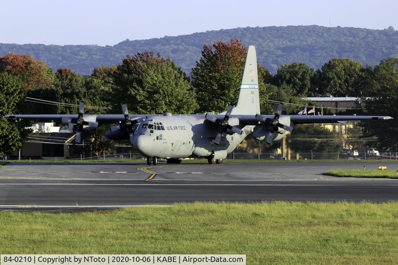 84-0210, 1985 Lockheed C-130H Hercules C/N 382-5049, Awaiting departure for pattern work.