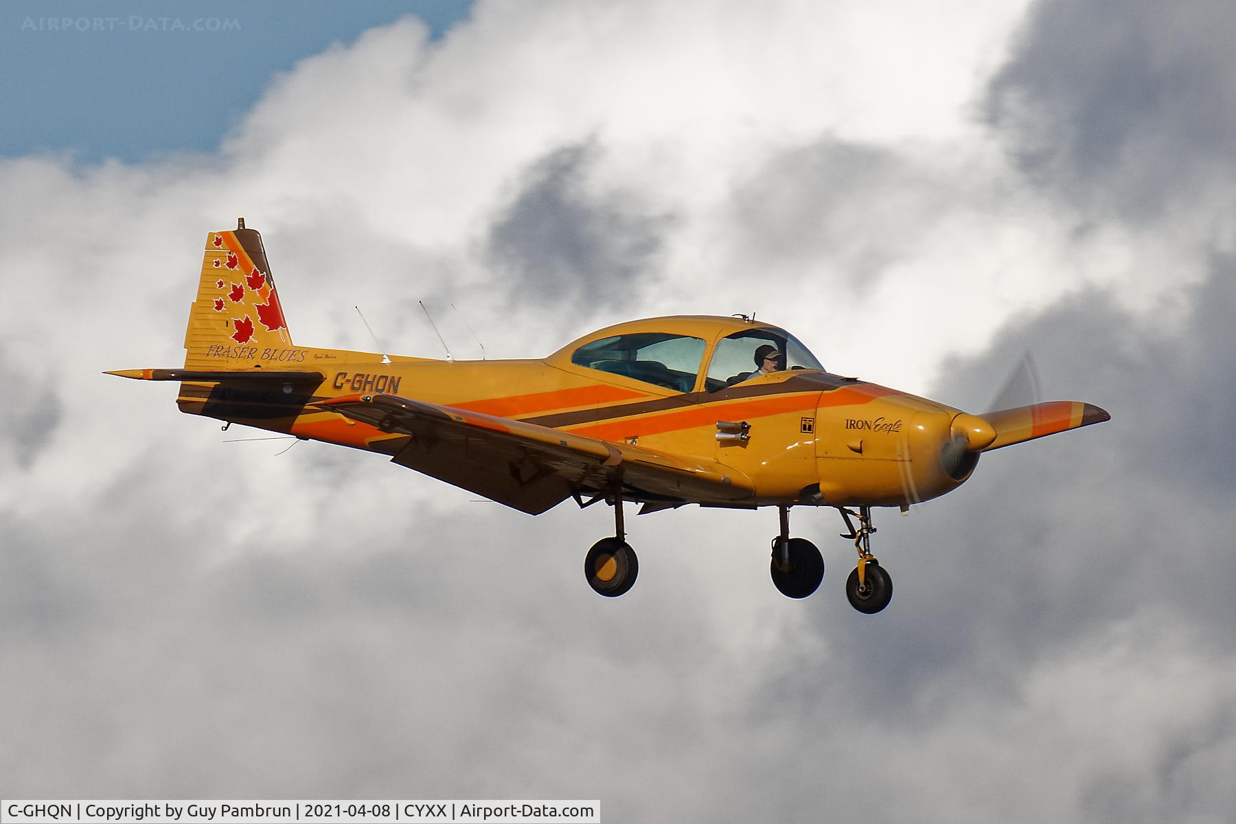 C-GHQN, 1948 Ryan Navion A C/N NAV-4-1524, Landing on 19