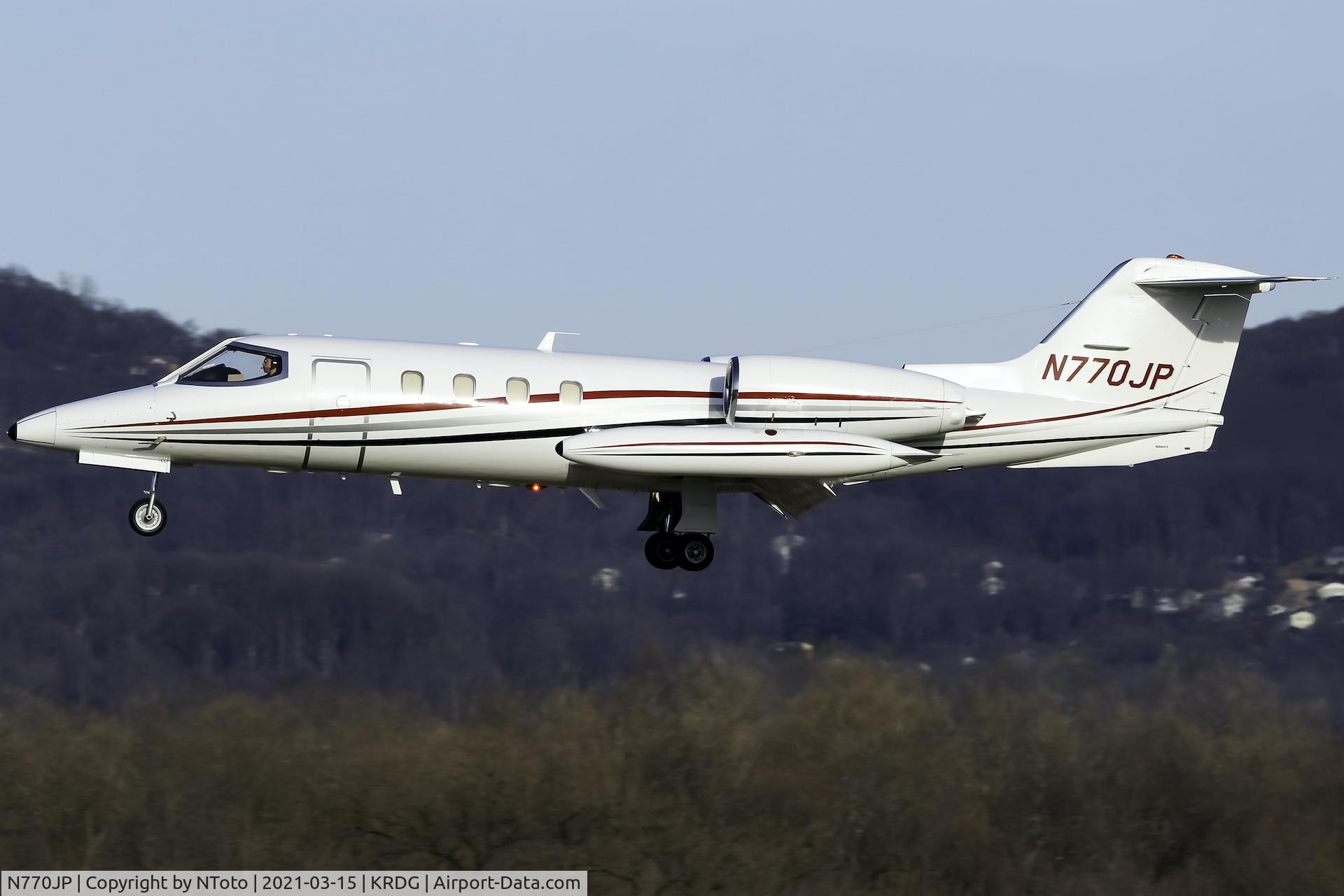 N770JP, 1978 Gates Learjet Corp. 35A C/N 210, Landing at RDG on a nice evening.
