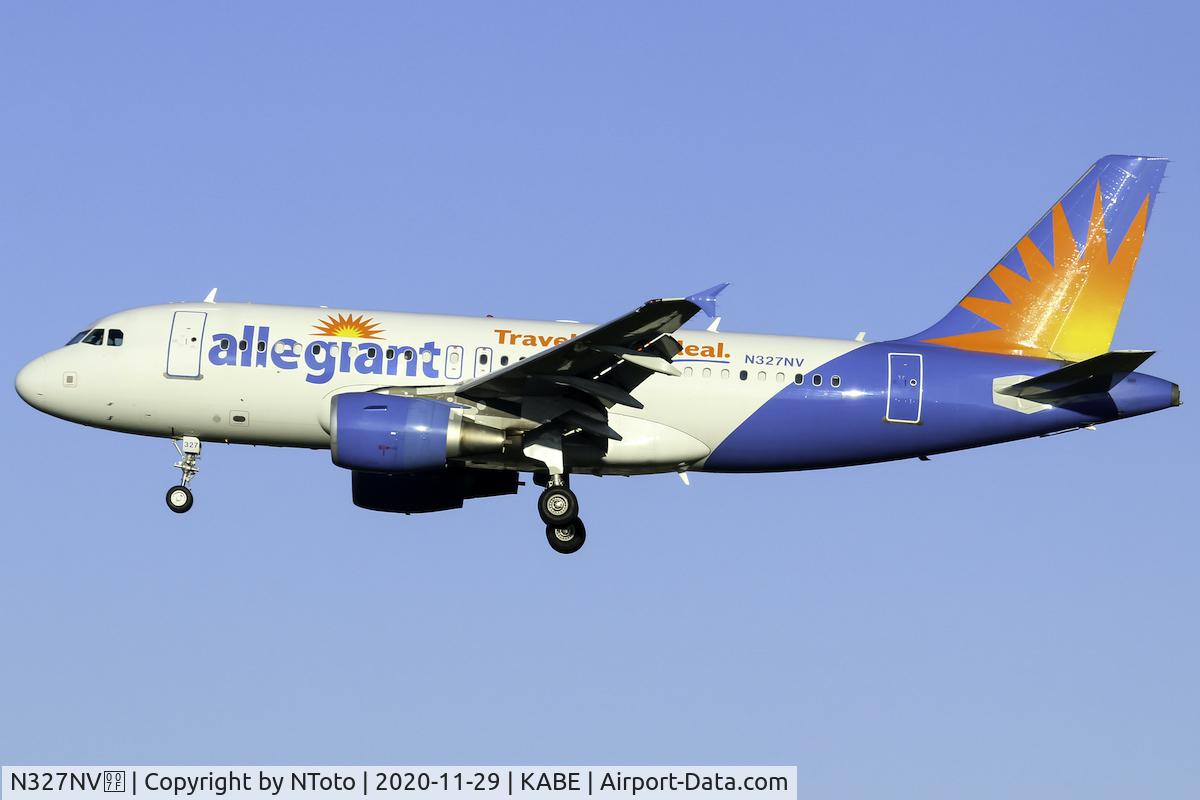 N327NV, 2005 Airbus A319-111 C/N 2556, Arriving on a nice morning.