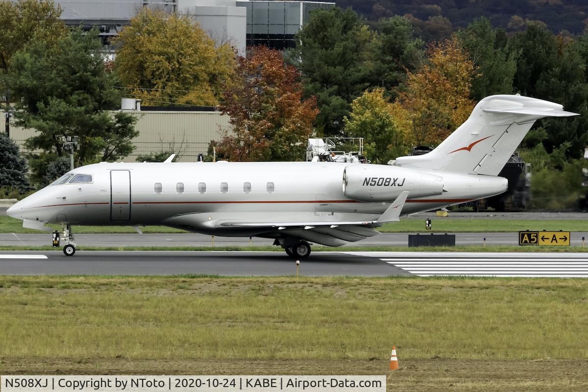 N508XJ, 2003 Bombardier Challenger 300 (BD-100-1A10) C/N 20008, Plane