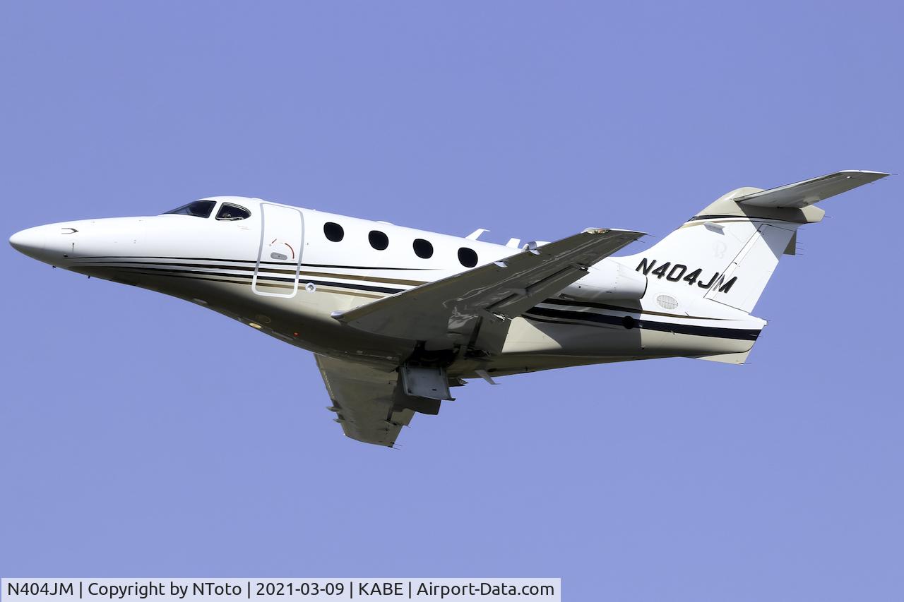 N404JM, Raytheon Aircraft Company 390 C/N RB-167, Plane