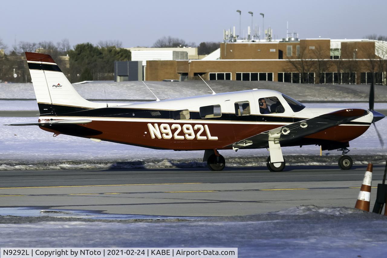 N9292L, 1997 Piper PA-32R-301 C/N 3246092, Plane