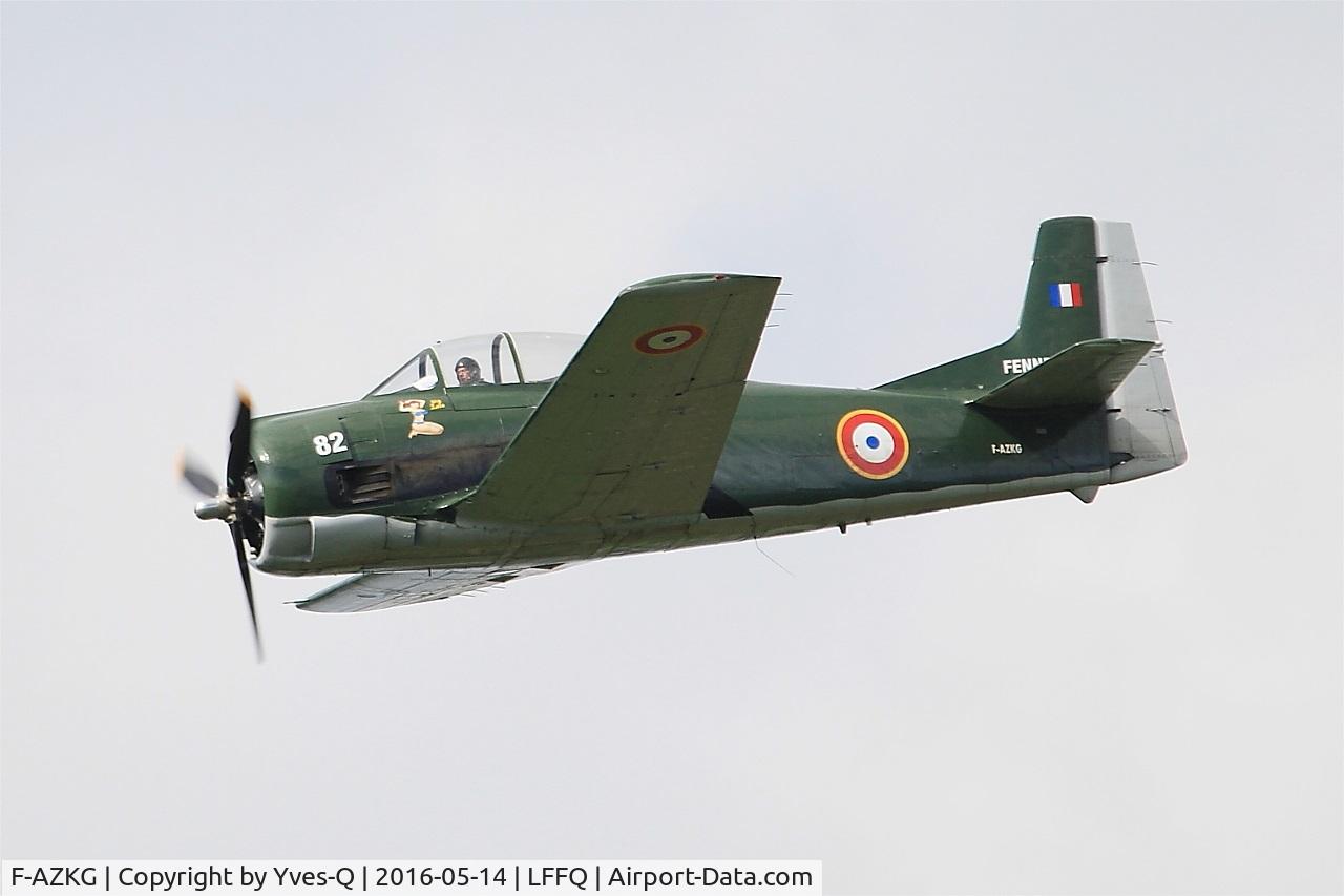 F-AZKG, 1951 North American T-28A Fennec C/N 174-111, North American T-28A Fennec, On display, La Ferté-Alais airfield (LFFQ) Air show 2016