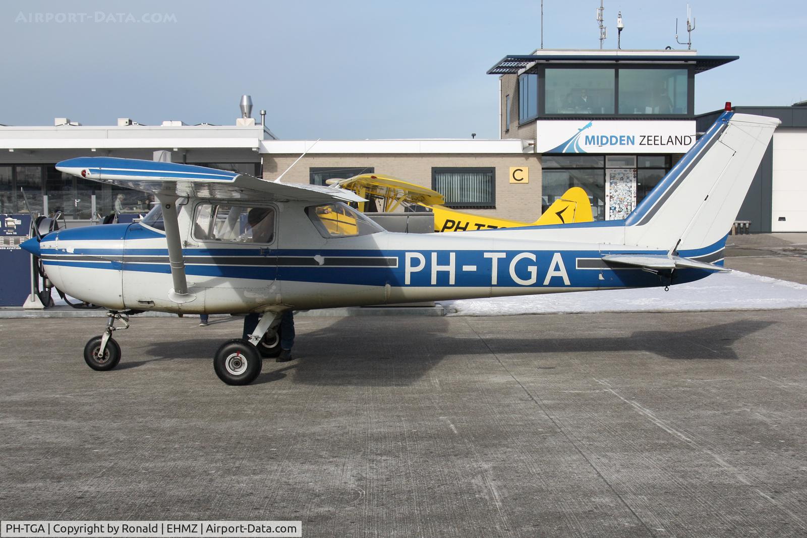 PH-TGA, 1977 Reims F150M C/N F15001394, at ehmz
