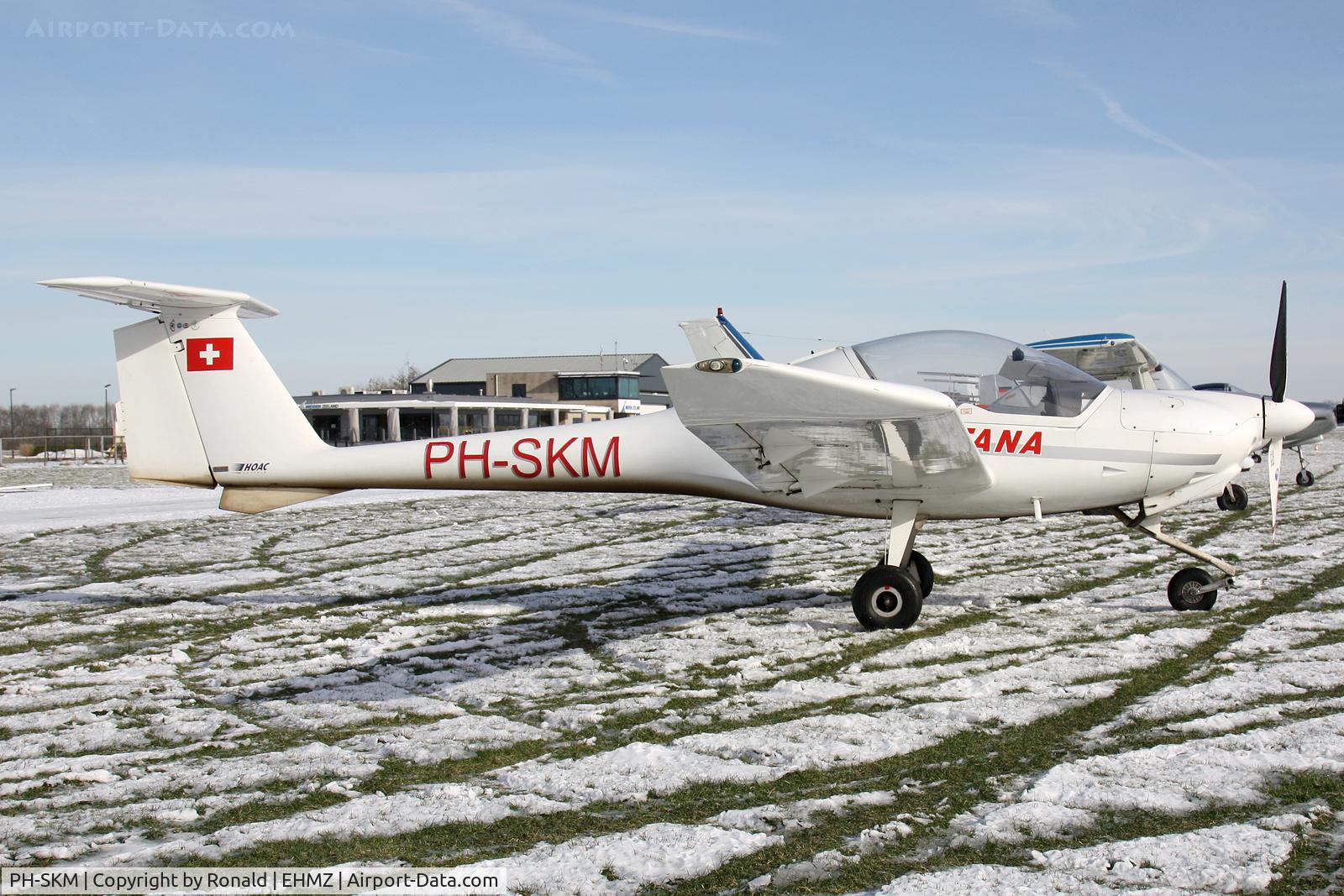 PH-SKM, 1994 HOAC DV-20 Katana C/N 20074, at ehmz