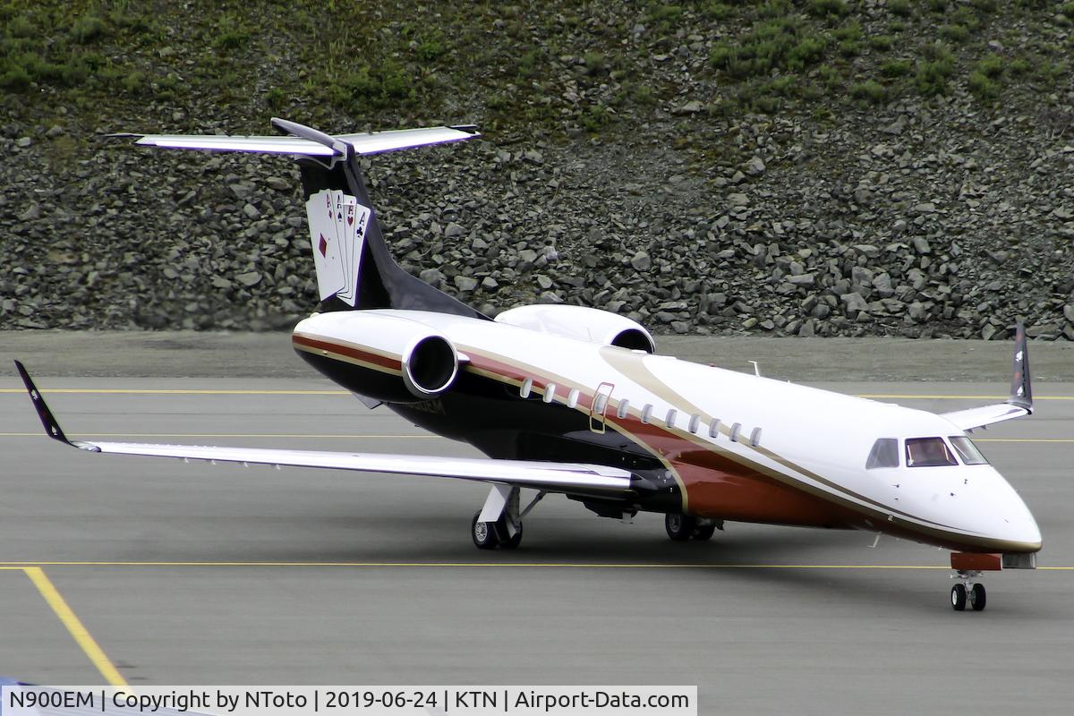 N900EM, 2006 Embraer EMB-135BJ Legacy C/N 14500976, Plane