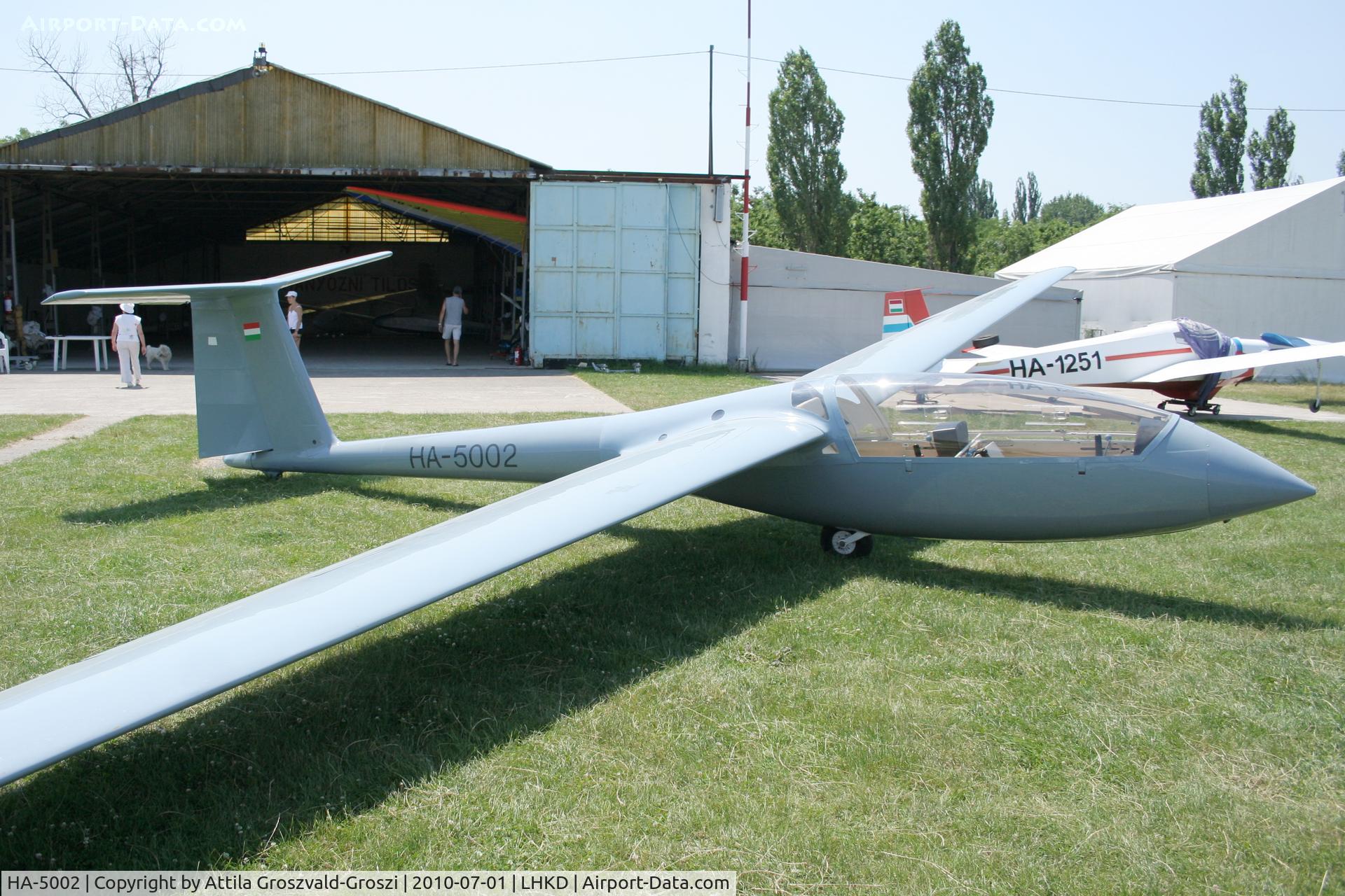 HA-5002, 1980 ICA-Brasov IS-28B2 C/N 244, LHKD - Kecskéd Airport, Hungary