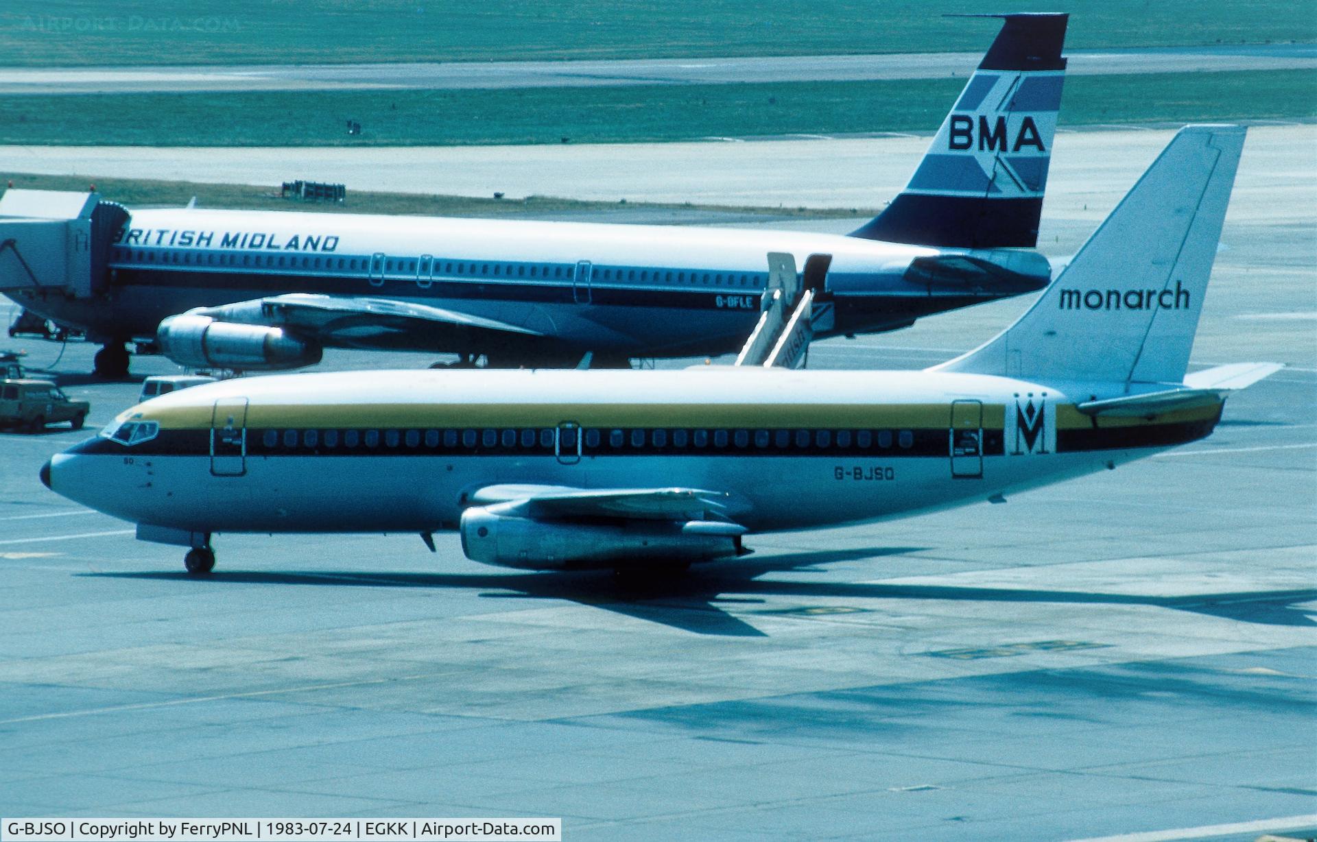 G-BJSO, 1979 Boeing 737-2L9 C/N 22071, Monarch B732 arriving at its gate.