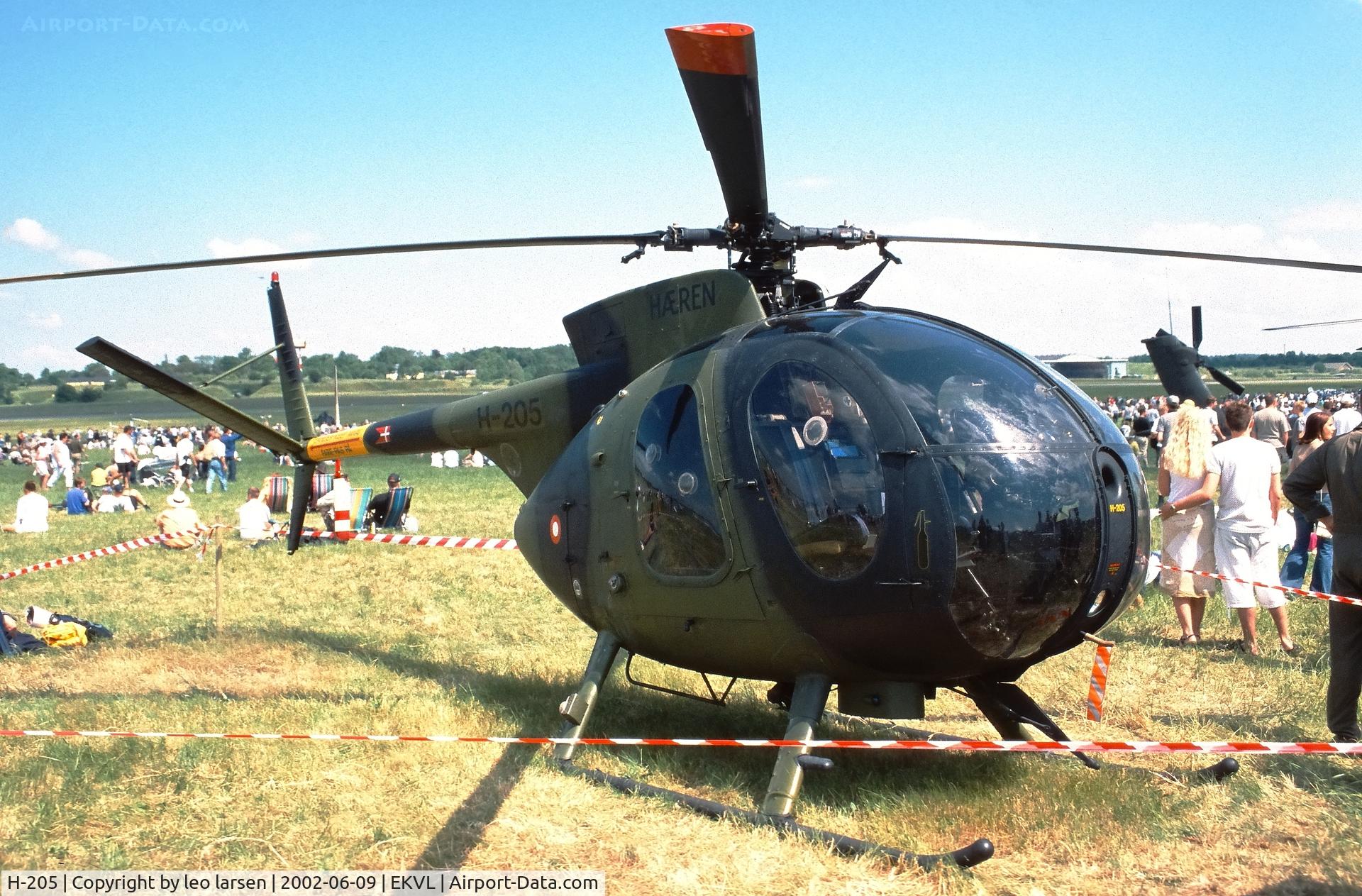 H-205, Hughes OH-6A Cayuse C/N 31-0205M, Værløse Air Base 9.6.2002