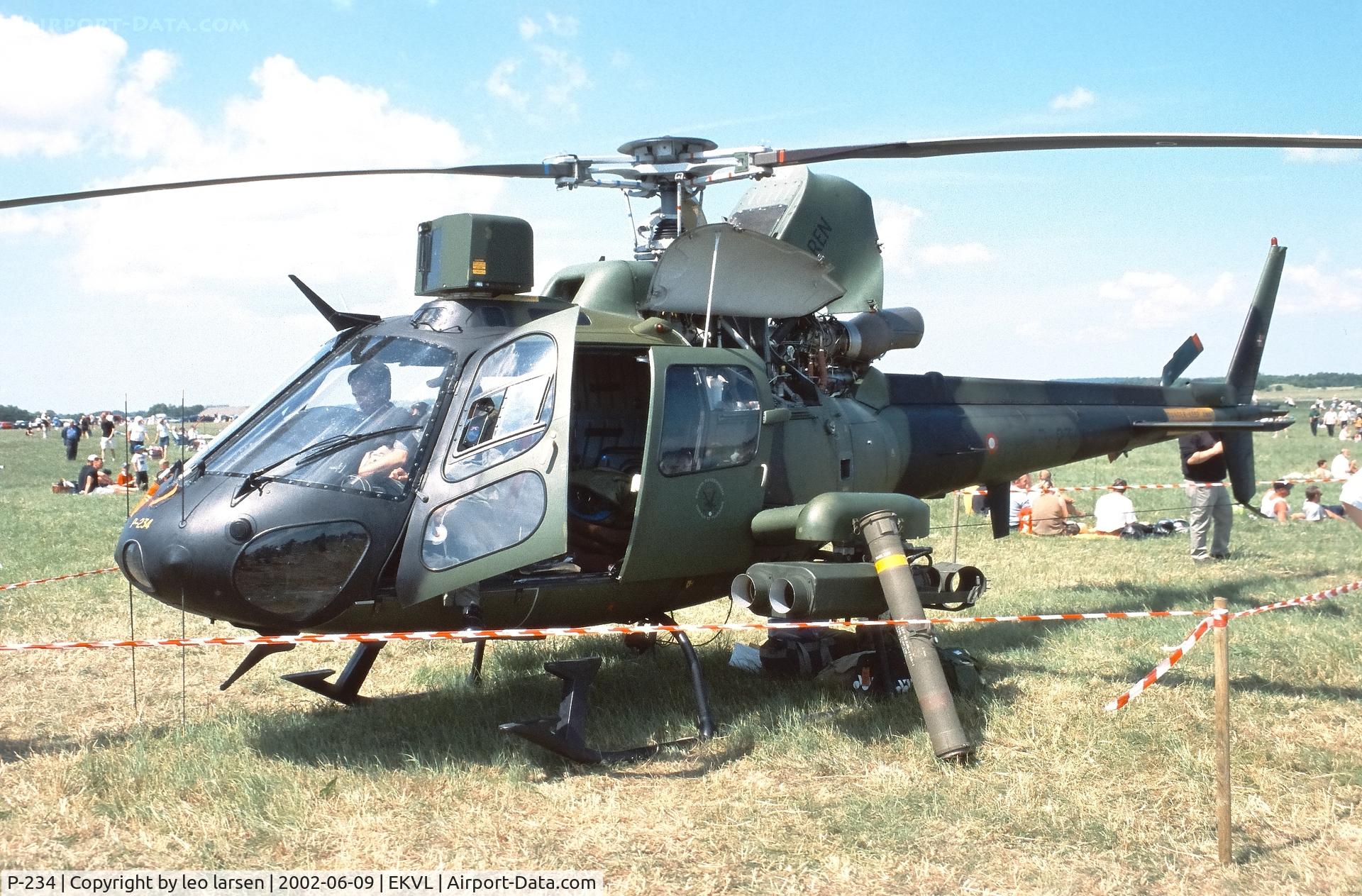 P-234, Aerospatiale AS-550C-2 Fennec C/N 2234, Værløse 9.6.2002