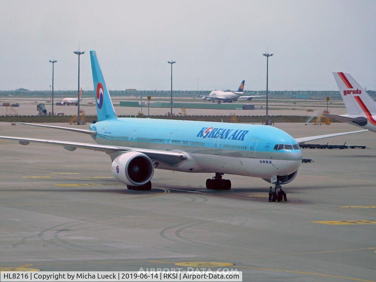 HL8216, 2011 Boeing 777-3B5/ER C/N 37647, At Incheon