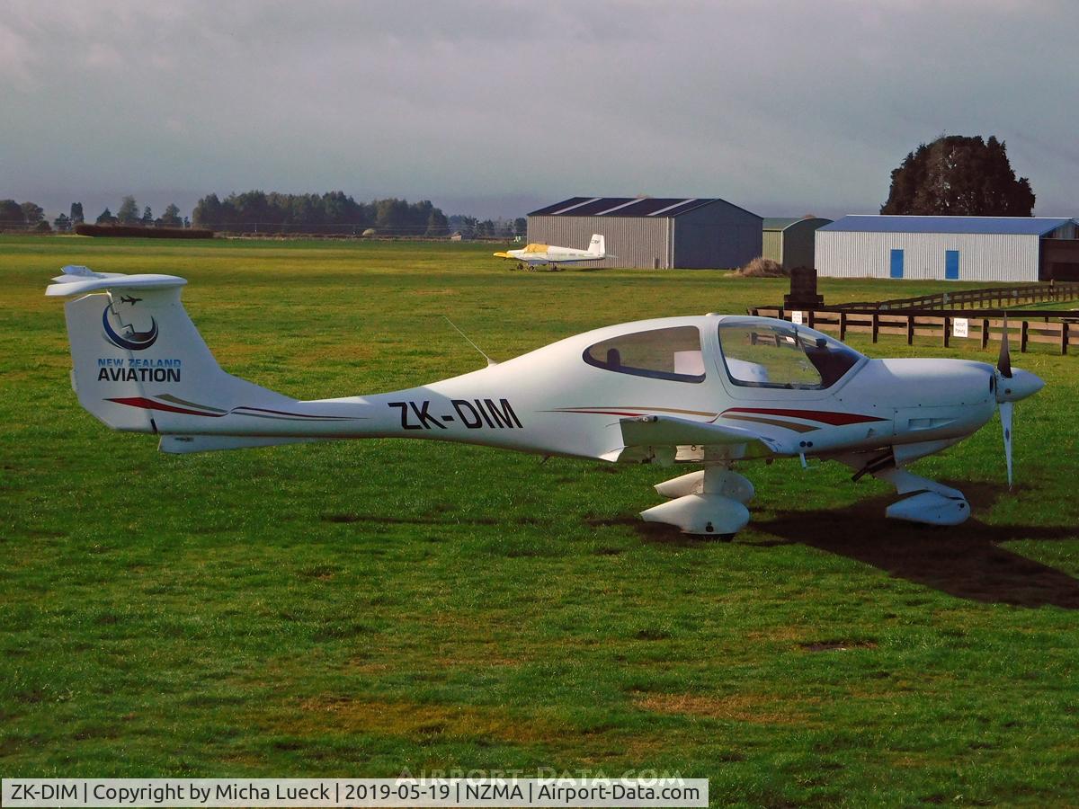 ZK-DIM, 2002 Diamond DA-40D Diamond Star C/N D4.006, At Matamata