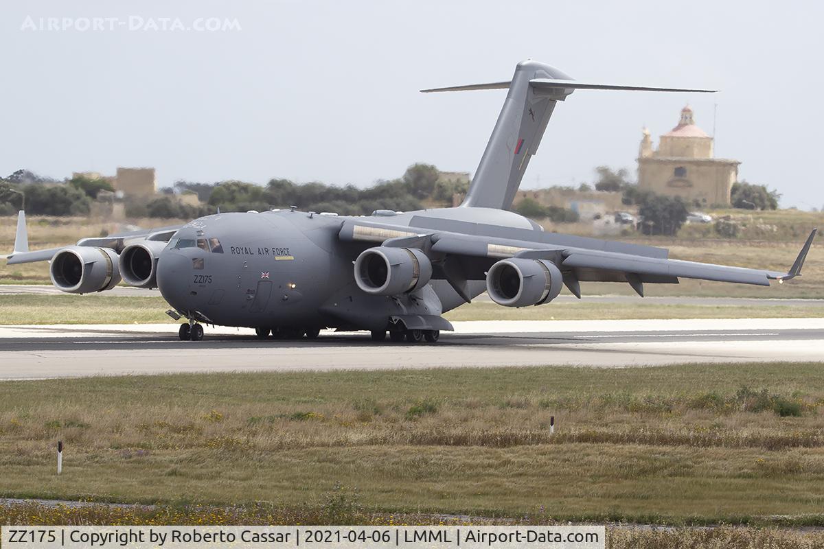 ZZ175, 2008 Boeing C-17A Globemaster III C/N F-185, Runway 31