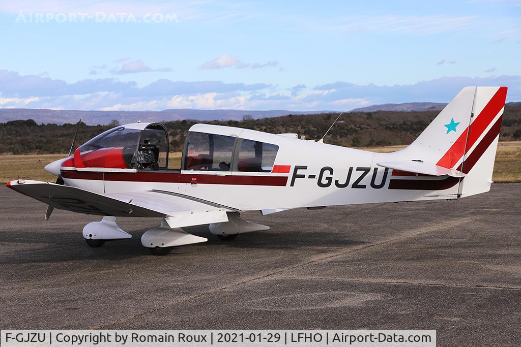 F-GJZU, Robin DR-400-120 C/N 2031, Parked