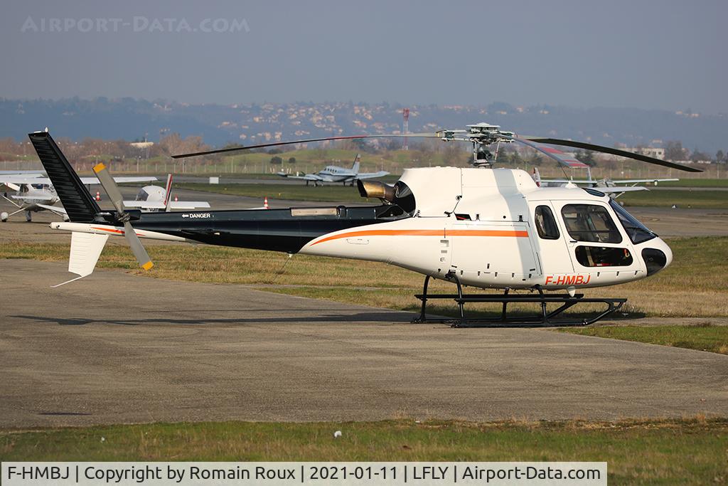 F-HMBJ, 2019 Airbus Helicopters AS-350B-3 Ecureuil C/N 8664, Parked