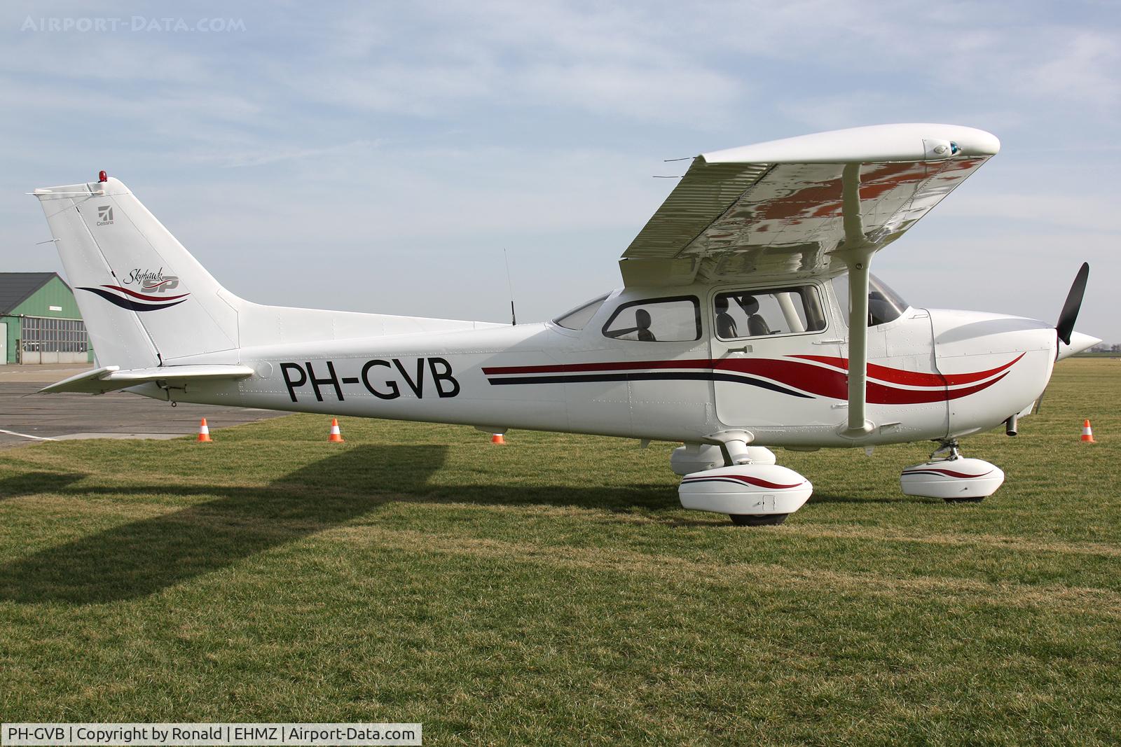 PH-GVB, Cessna 172S Skyhawk SP C/N 172S8231, at ehmz