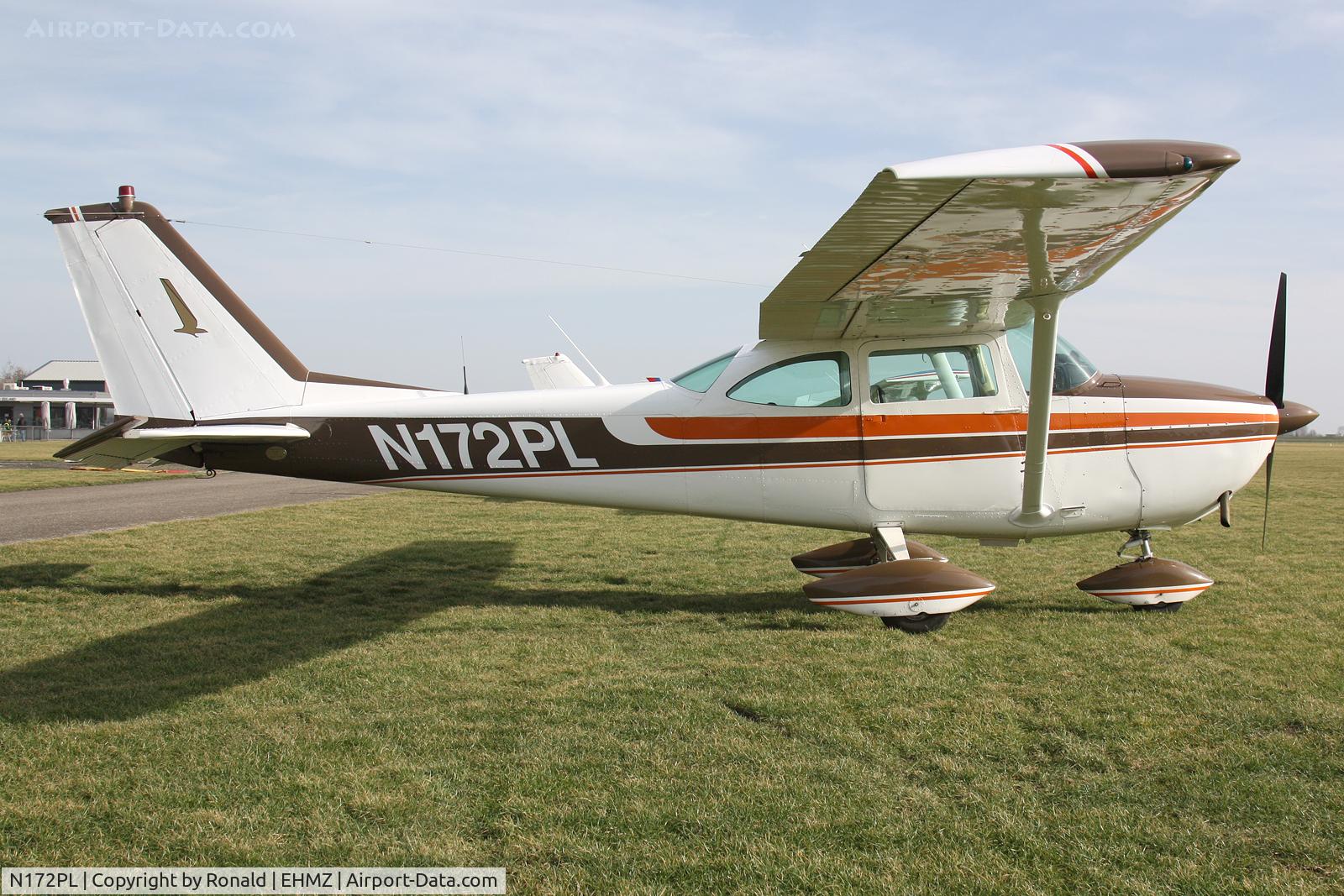 N172PL, 1964 Reims F172E Skyhawk C/N 0055, at ehmz