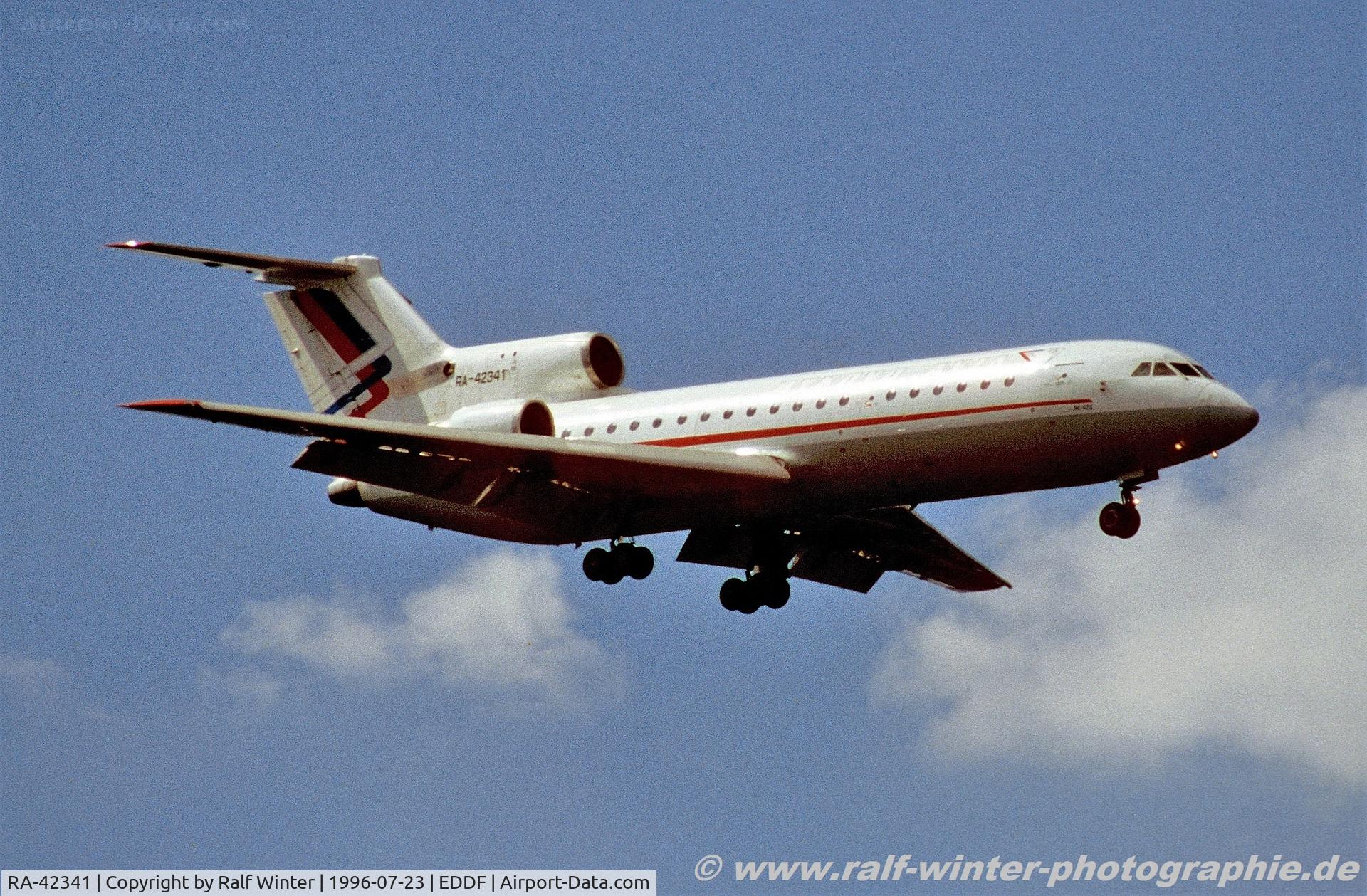 RA-42341, 1987 Yakovlev Yak-42 C/N 4520421706292, Yakovlev Yak-42D - Bykovo Avia - 4520421706292 - RA-42341 - 23.07.1996 - FRA