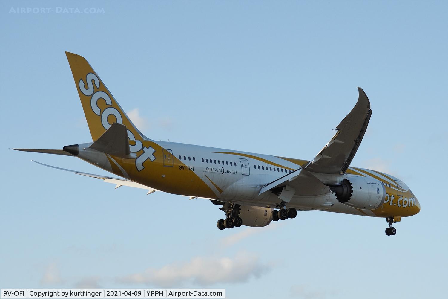 9V-OFI, 2017 Booeing 787-8 Dreamliner C/N 37125, Boeing 787-8 cn 37125 Ln 559. Scoot 9V-OFI Mous-Scoot-ka rwy 06 YPPH 09 April 2021