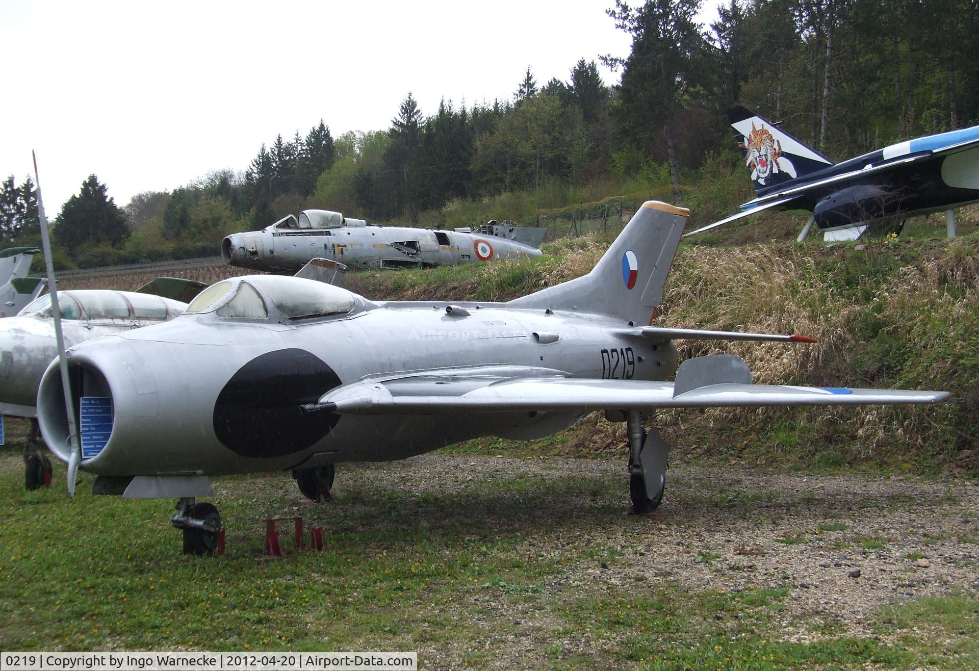 0219, Aero S-105 (MiG-19S) C/N 050219, Aero S-105 (MiG-19S) FARMER-C at the Musee de l'Aviation du Chateau, Savigny-les-Beaune