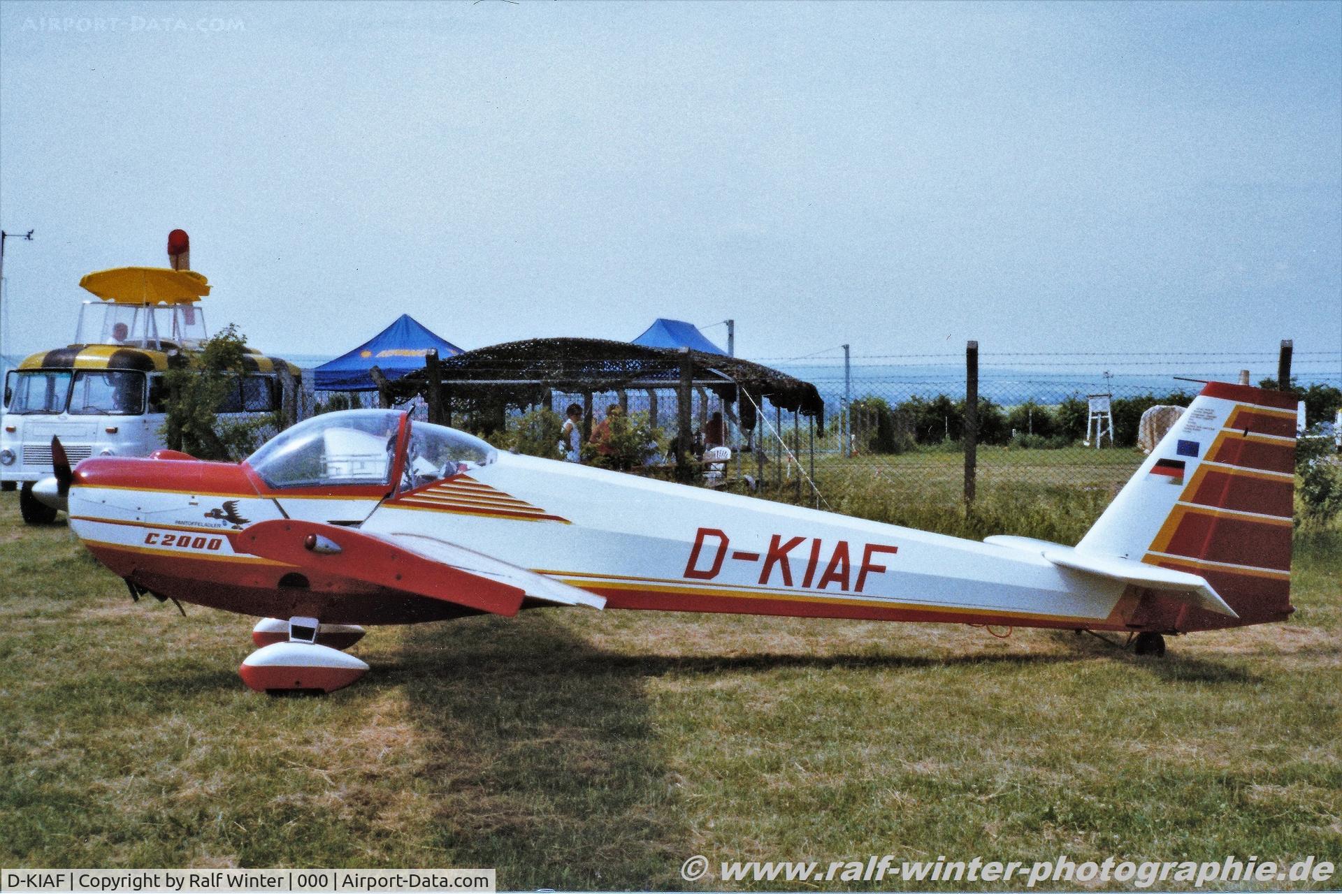 D-KIAF, Scheibe SF-25C Falke 2000 C/N 44445, Scheibe SF-25C Falke 2000 - Private - 44445 - D-KIAF - 06.2003