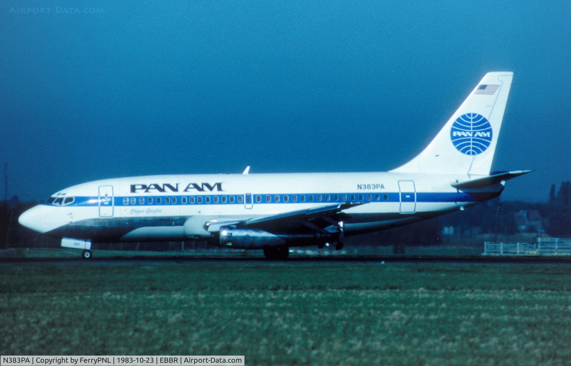 N383PA, 1970 Boeing 737-2V5 C/N 20205, Landing of PanAm B732