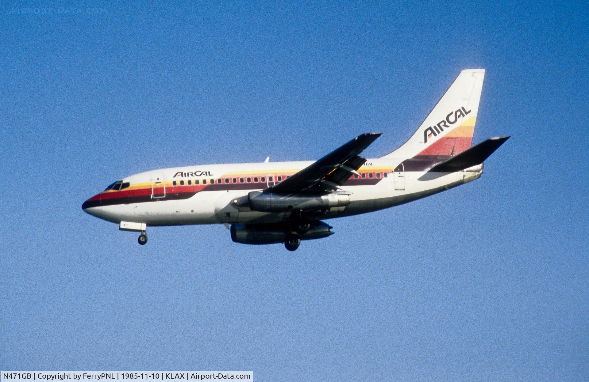 N471GB, 1968 Boeing 737-2K2 C/N 19680, AirCal B732 on short finals
