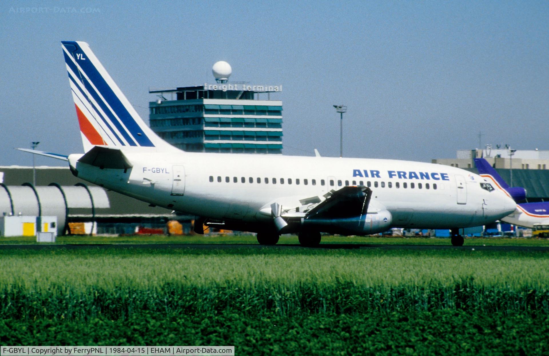 F-GBYL, 1983 Boeing 737-228 C/N 23011, Air France B732 landing