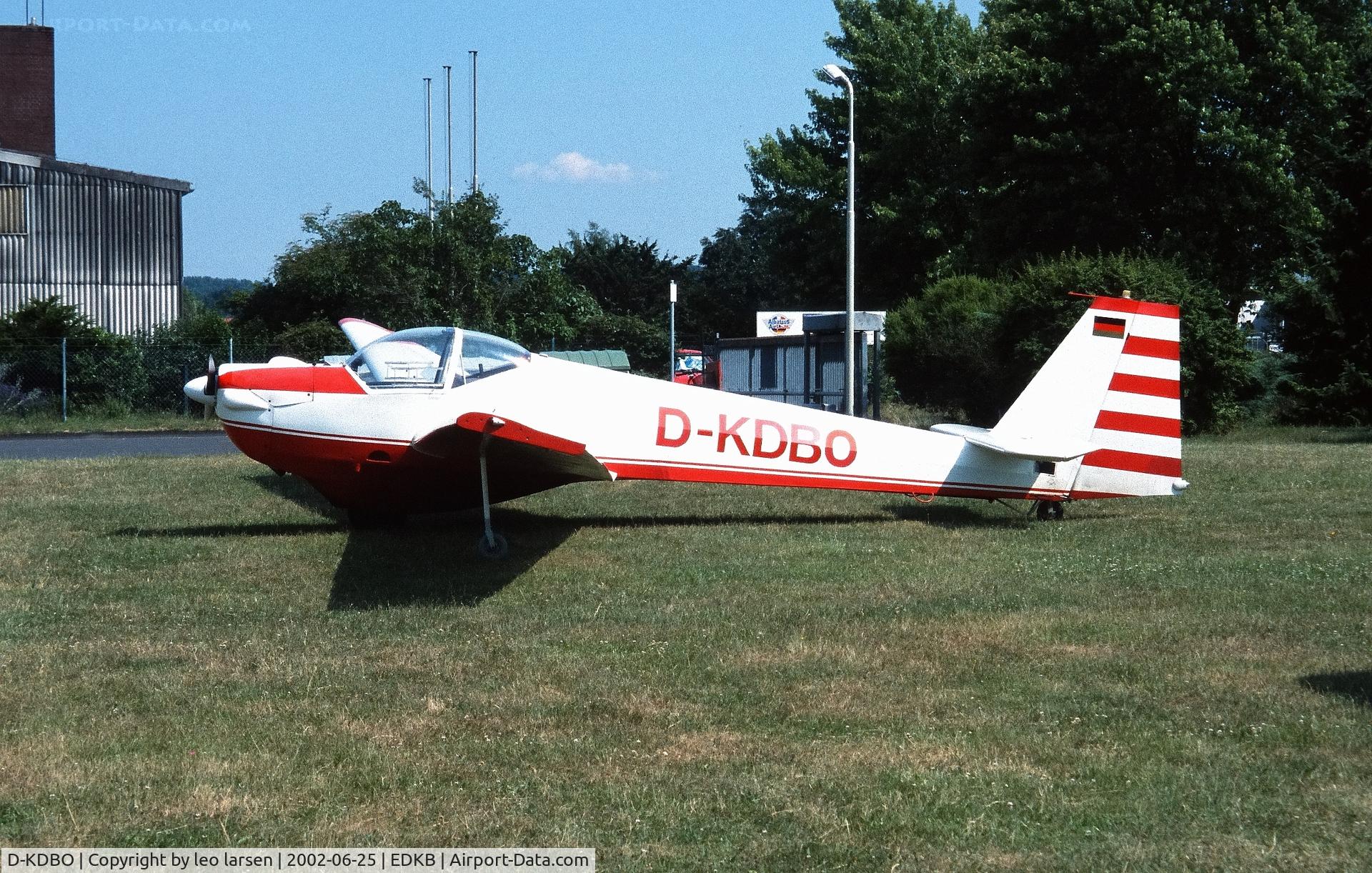 D-KDBO, Scheibe SF-25C Falke C/N 44269, Bonn/Hangelar 25.6.2002