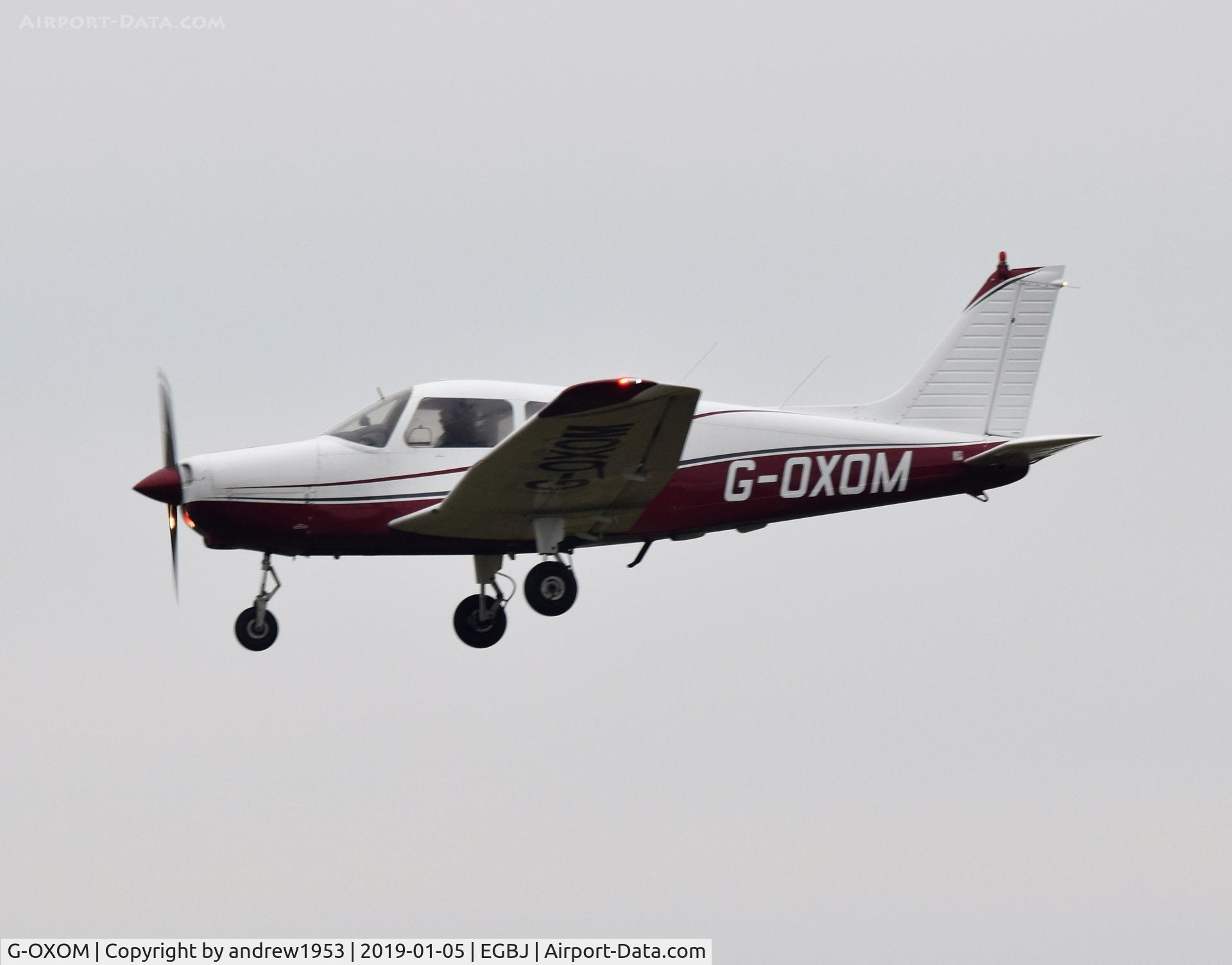 G-OXOM, 1989 Piper PA-28-161 Cadet C/N 28-41285, G-OXOM at Gloucestershire Airport.