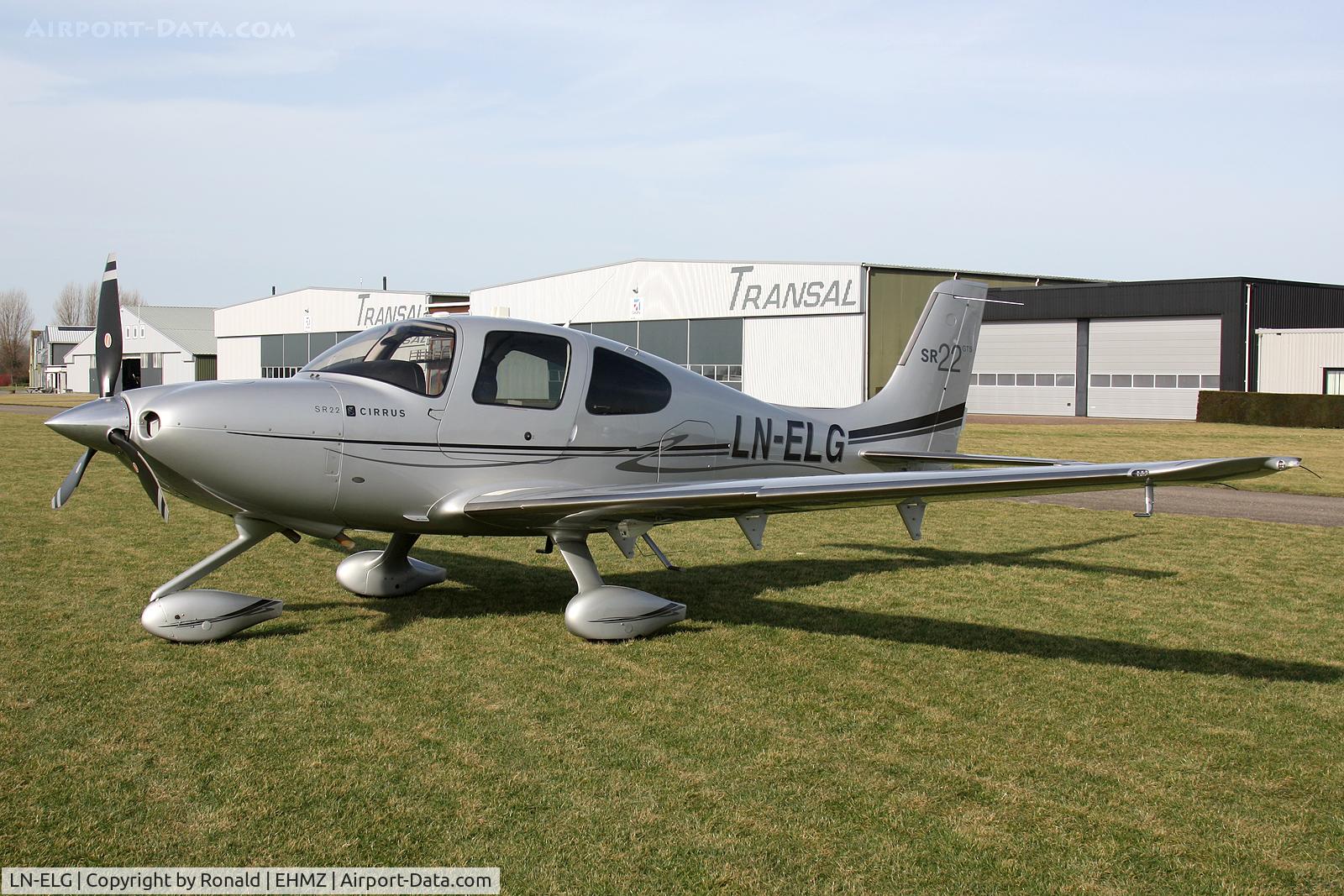 LN-ELG, Cirrus SR22 GTS C/N 3742, at ehmz