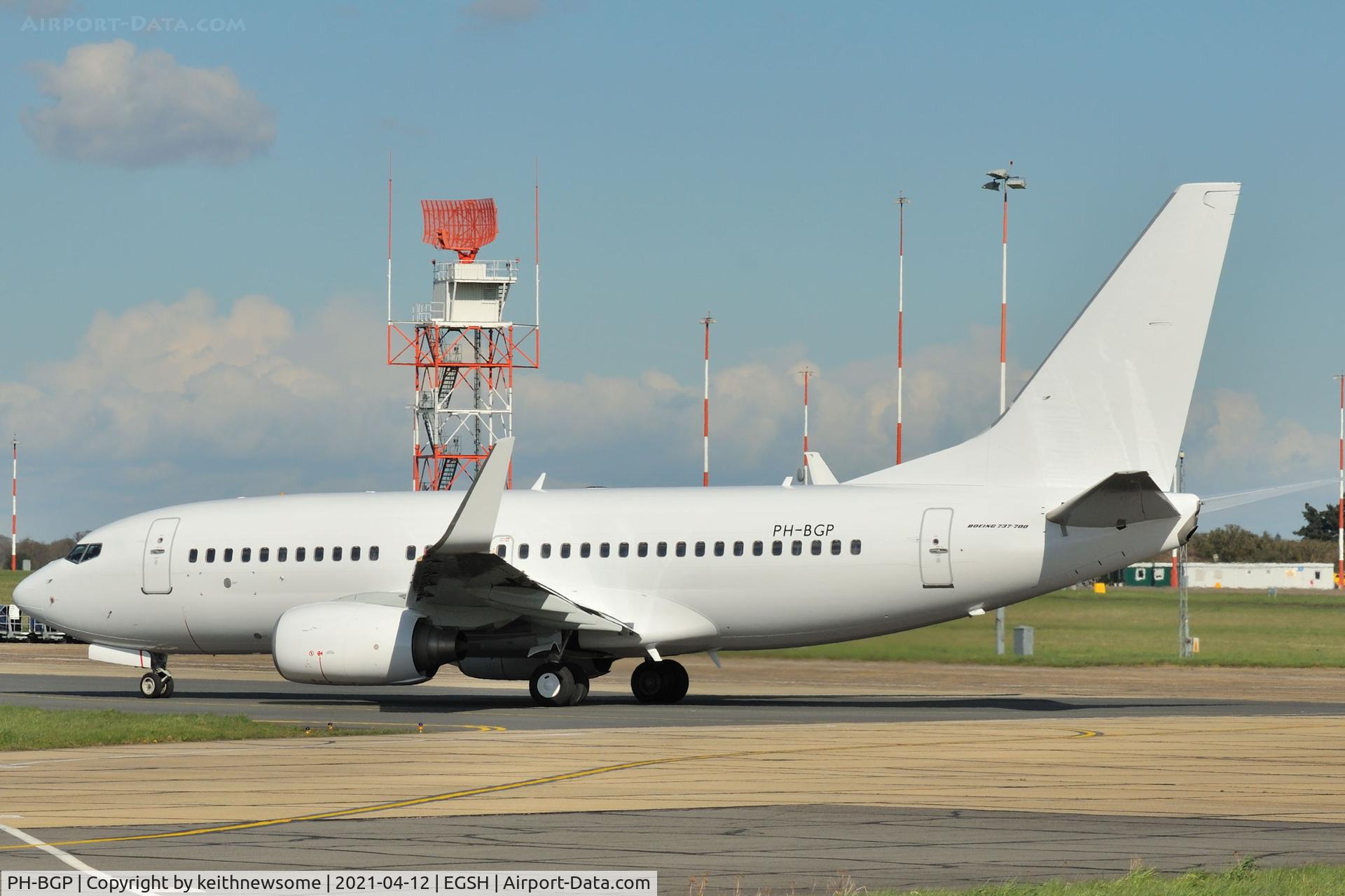 PH-BGP, 2011 Boeing 737-7K2 C/N 38127, Leaving Norwich for Amsterdam following re-spray.