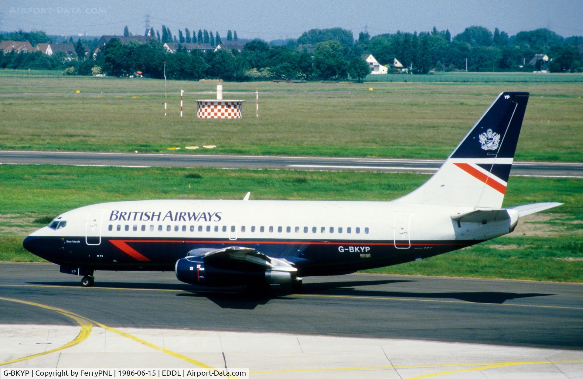 G-BKYP, 1985 Boeing 737-236 C/N 23226, British Airways B732 taxyiing