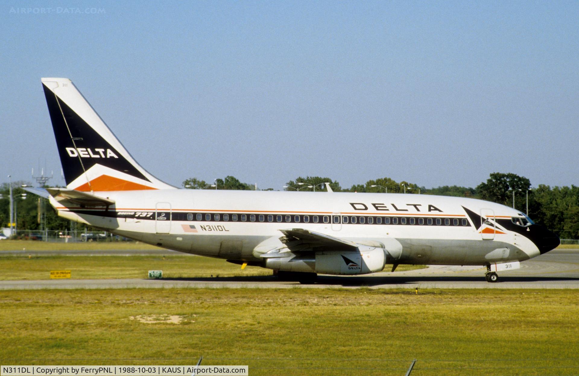 N311DL, 1984 Boeing 737-232 C/N 23083, Delta B732 taxiing for departure