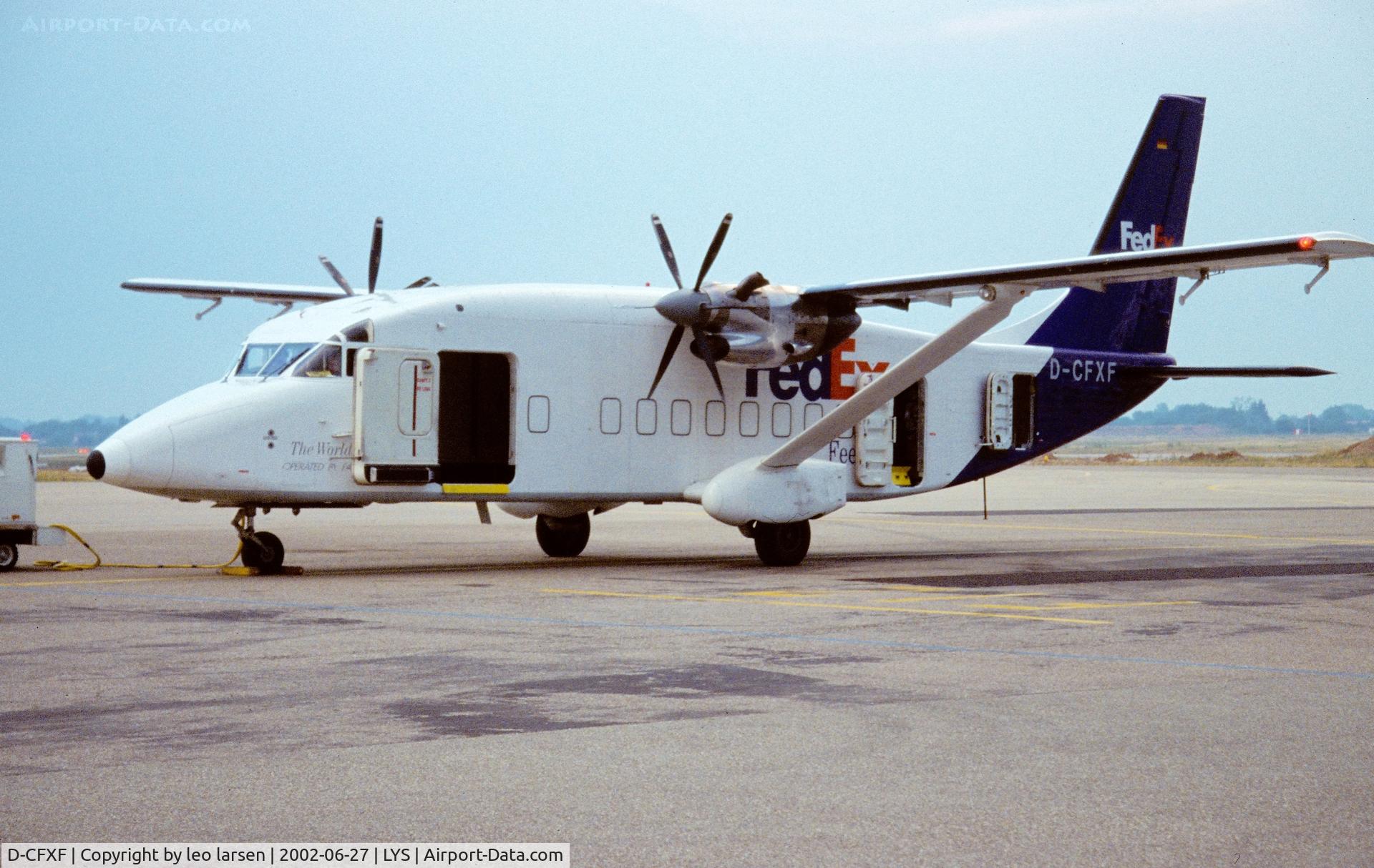 D-CFXF, 1988 Short SD-360-300 C/N SH.3740, Lyon 27.6.2002