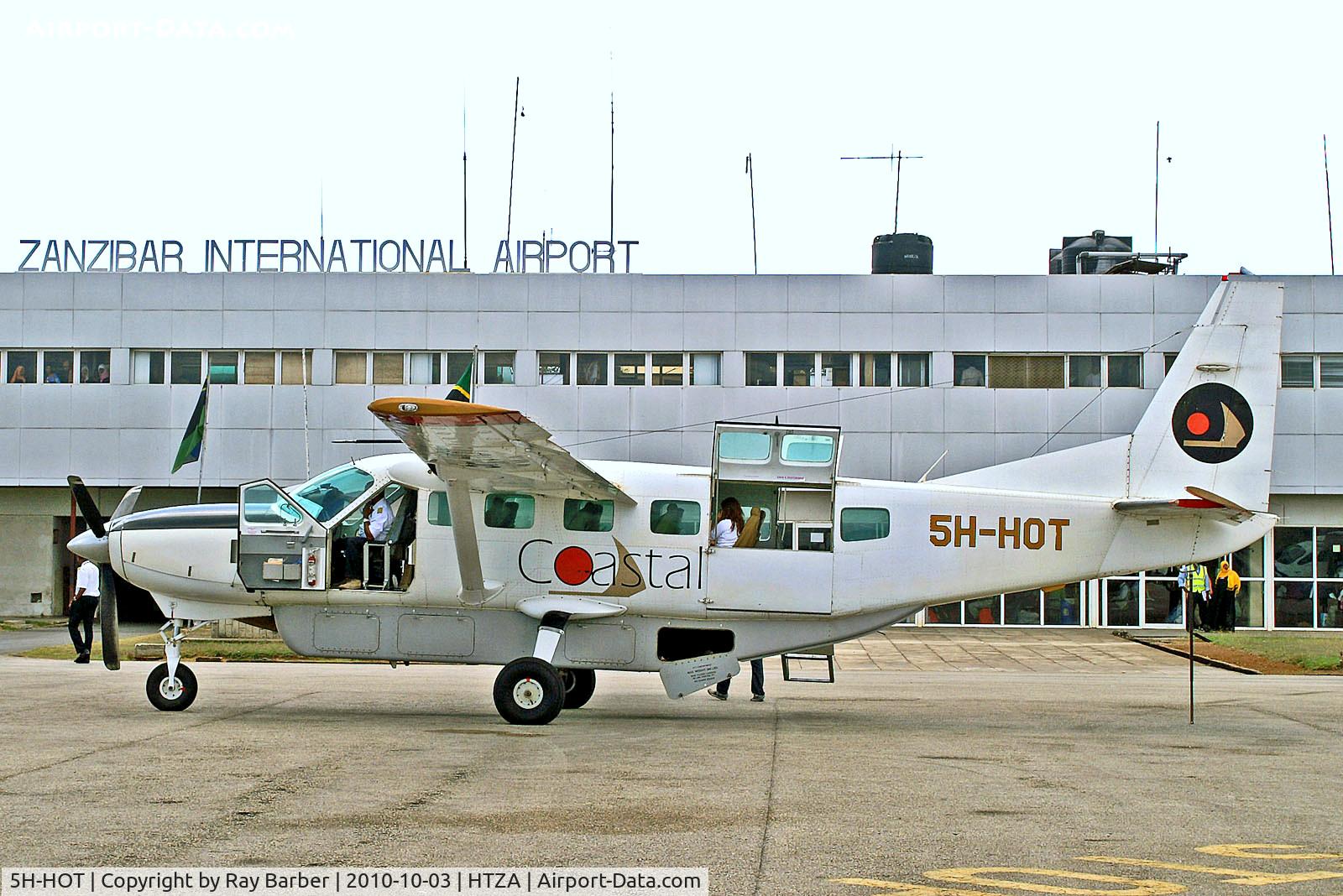 5H-HOT, 1998 Cessna 208B Grand Caravan C/N 208B0677, 5H-HOT   Cessna 208B Grand Caravan [208B-0677] (Coastal Aviation) Zanzibar~5H 03/10/2010