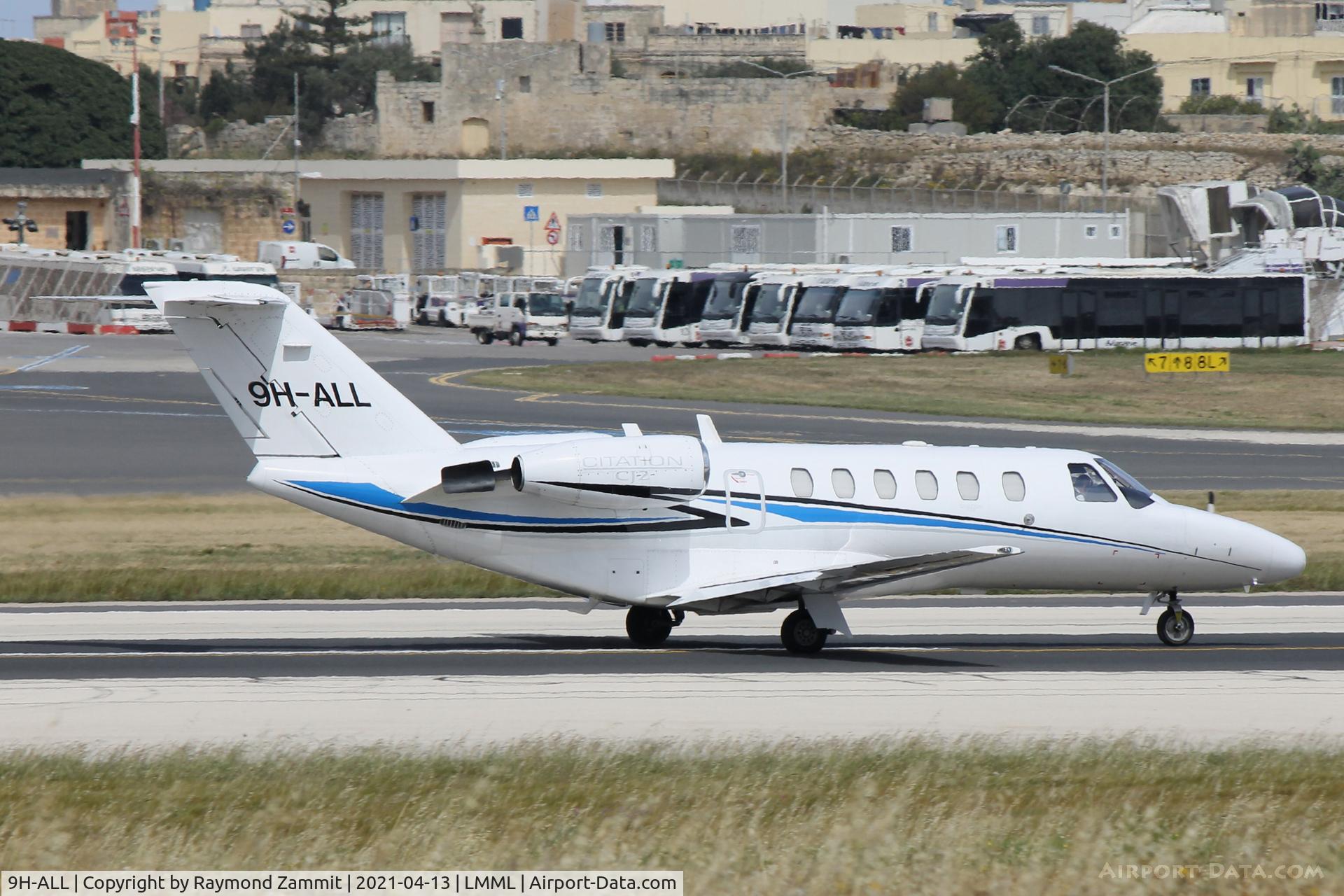 9H-ALL, 2000 Cessna 525A CitationJet CJ2 C/N 525A-0005, Cessna 525A CitationJet CJ2 9H-ALL Luxwing