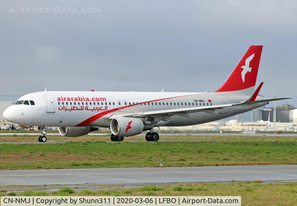 CN-NMJ, 2015 Airbus A320-214 C/N 6896, Taxiing holding point rwy 32R for departure...