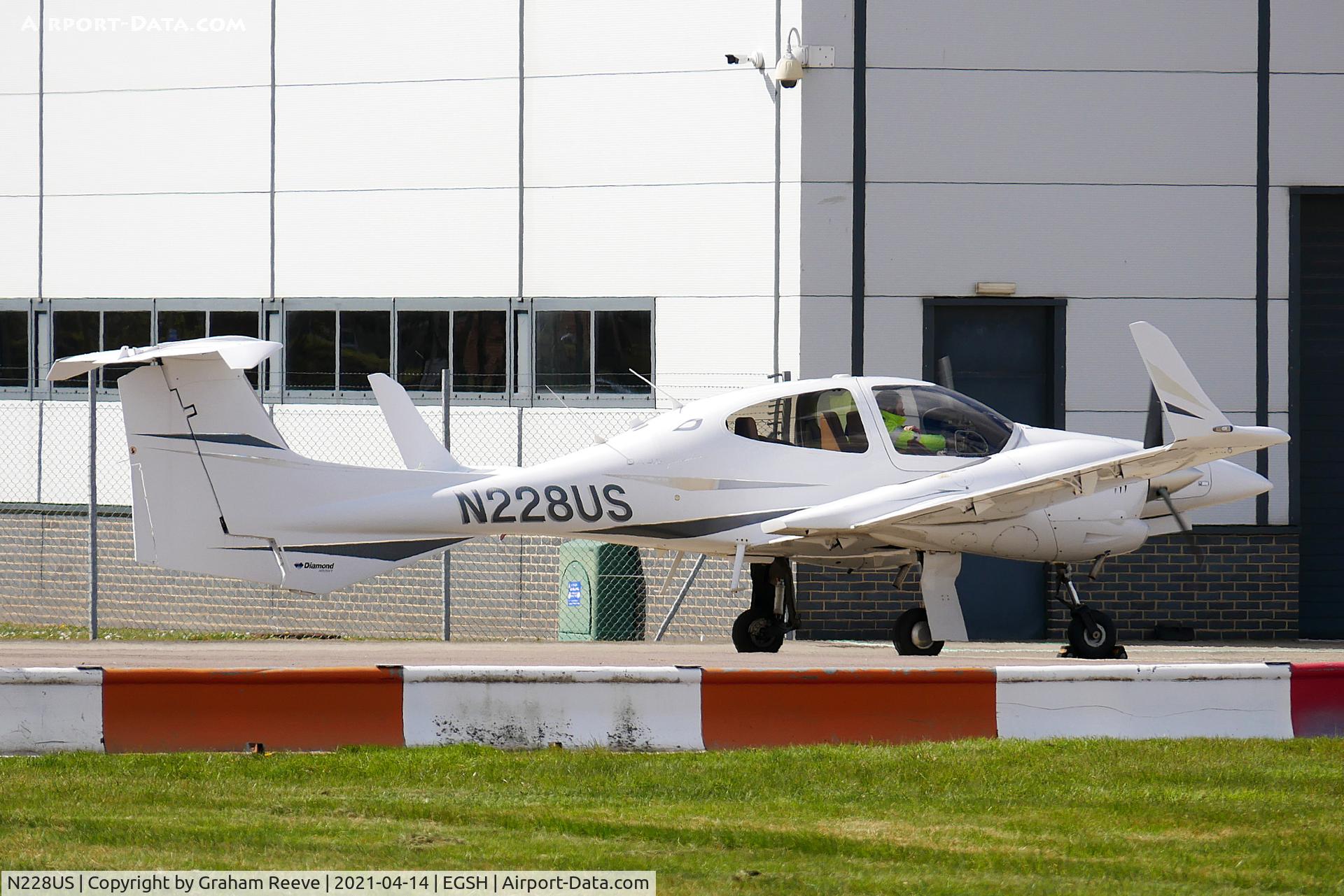 N228US, 2008 Diamond DA-42 Twin Star C/N 42.347, Under going engine runs.