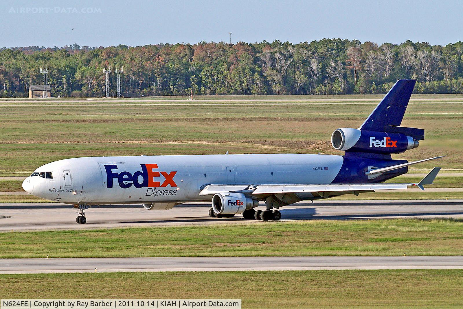 N624FE, 1990 McDonnell Douglas MD-11 C/N 48443, N624FE   McDonnell Douglas MD-11F [48443] (FedEx-Federal Express) Houston-George Bush Intercontinental~N 14/10/2011
