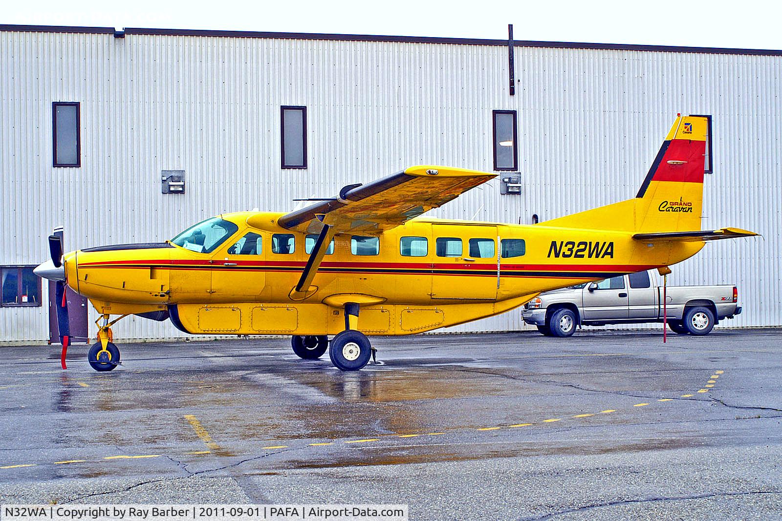 N32WA, 1991 Cessna 208B Grand Caravan C/N 208B0234, N32WA   Cessna 208B Grand Caravan  [208B-0234] Fairbanks Int'l~N 01/09/2011